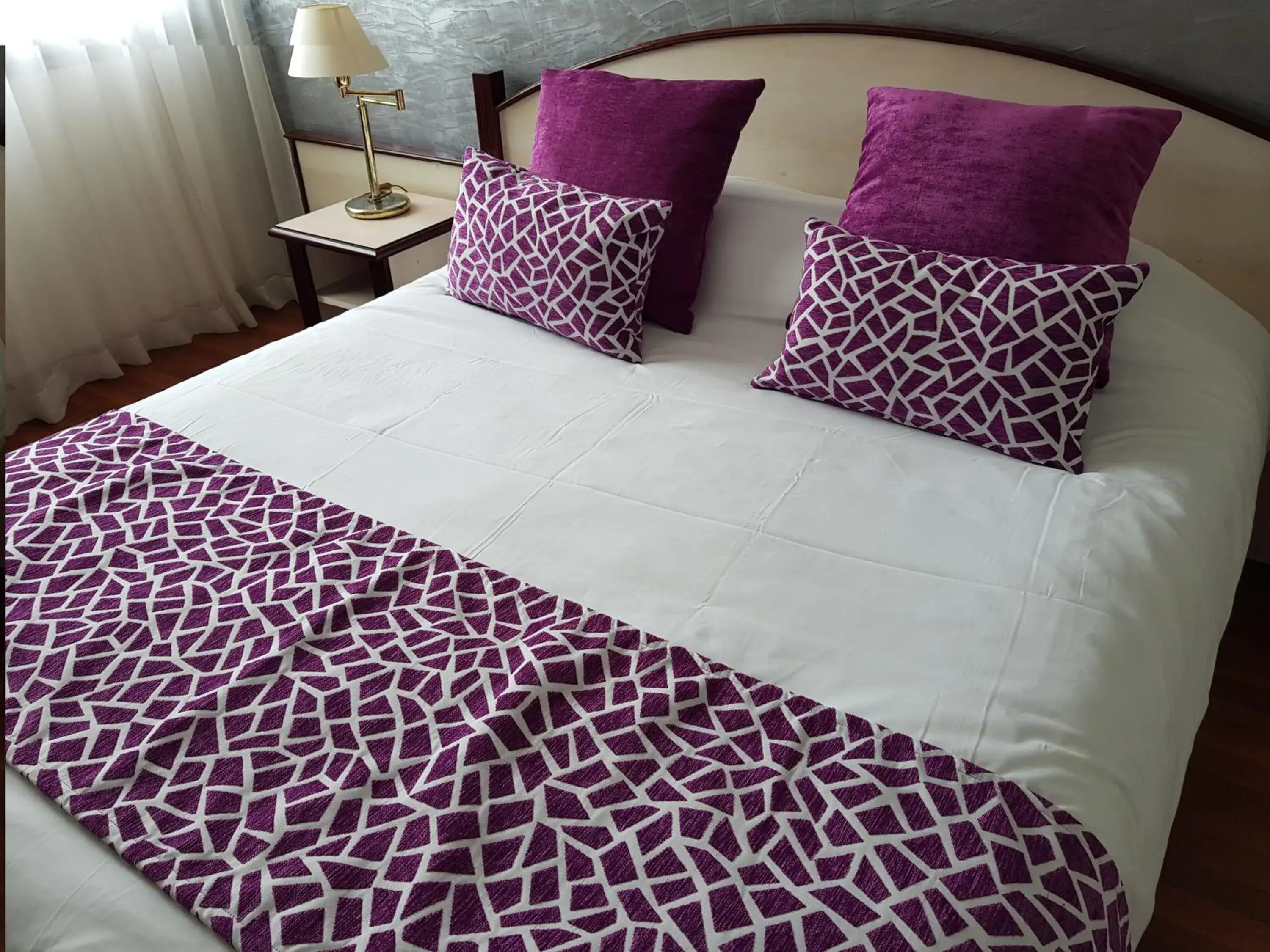 Bed in Hôtel Ariane