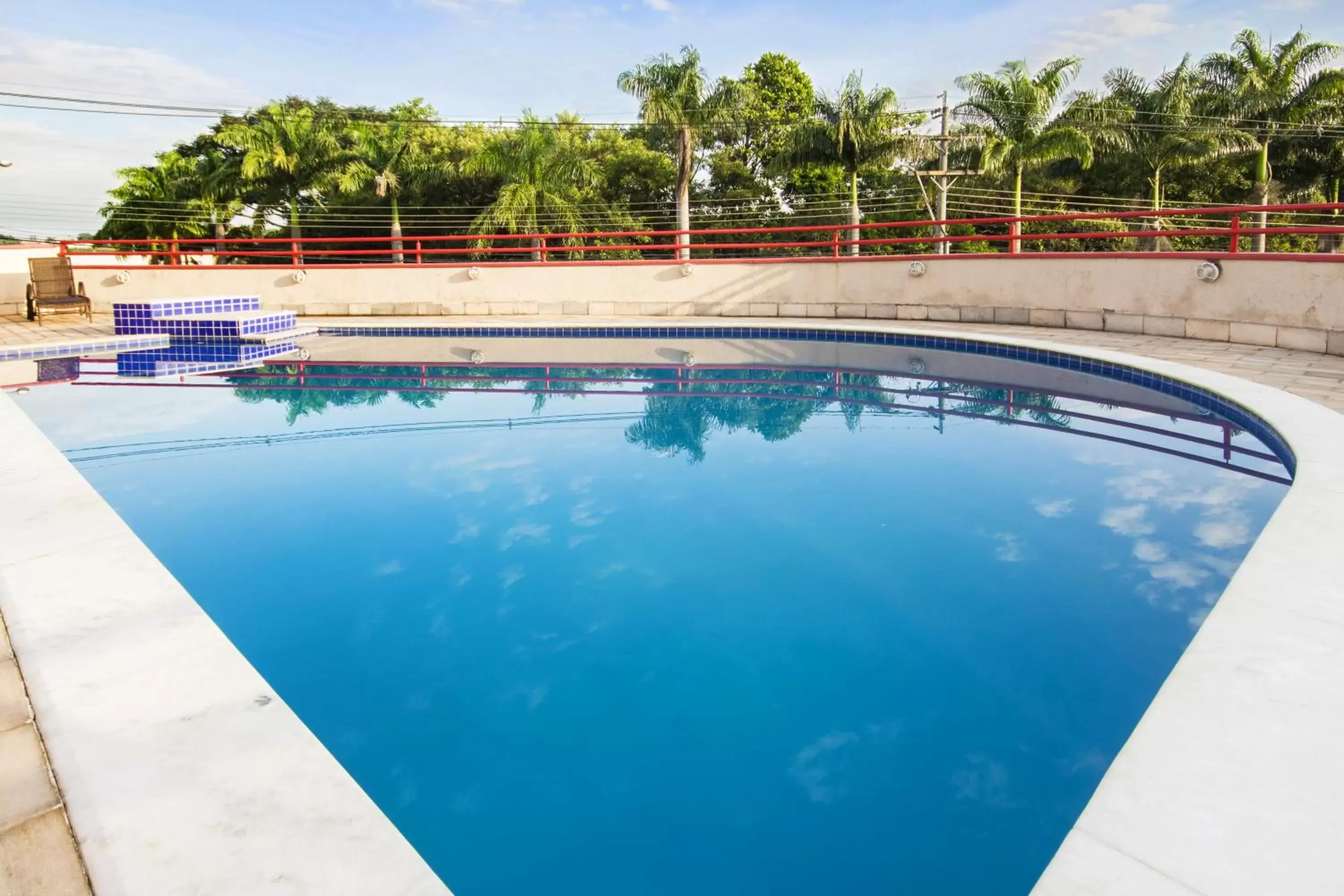 Swimming pool in Hotel Dan Inn Campinas Anhanguera - By Nacional Inn Swimming pool in Hotel Dan Inn Campinas Anhanguera - By Nacional Inn