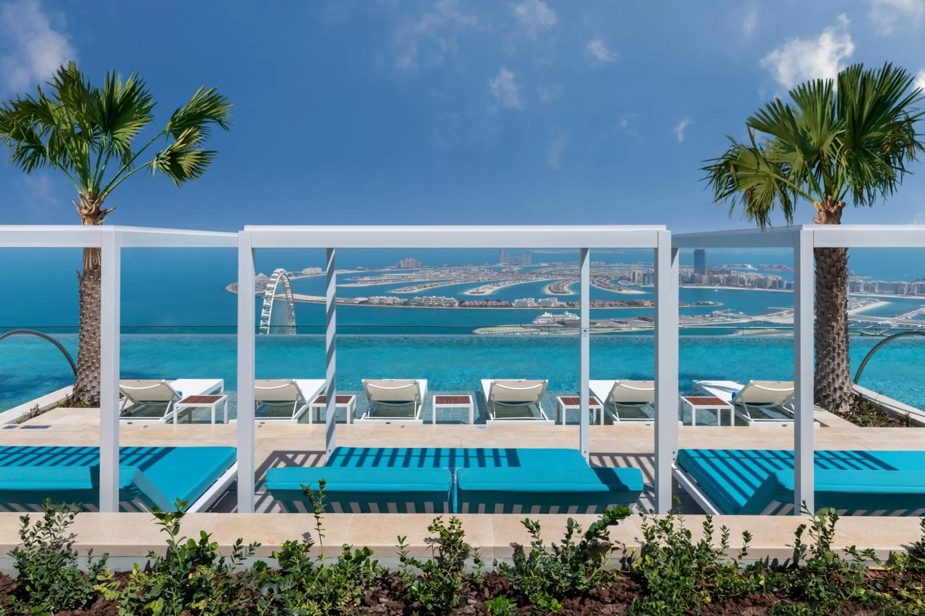 Restaurant/places to eat in Address Beach Resort