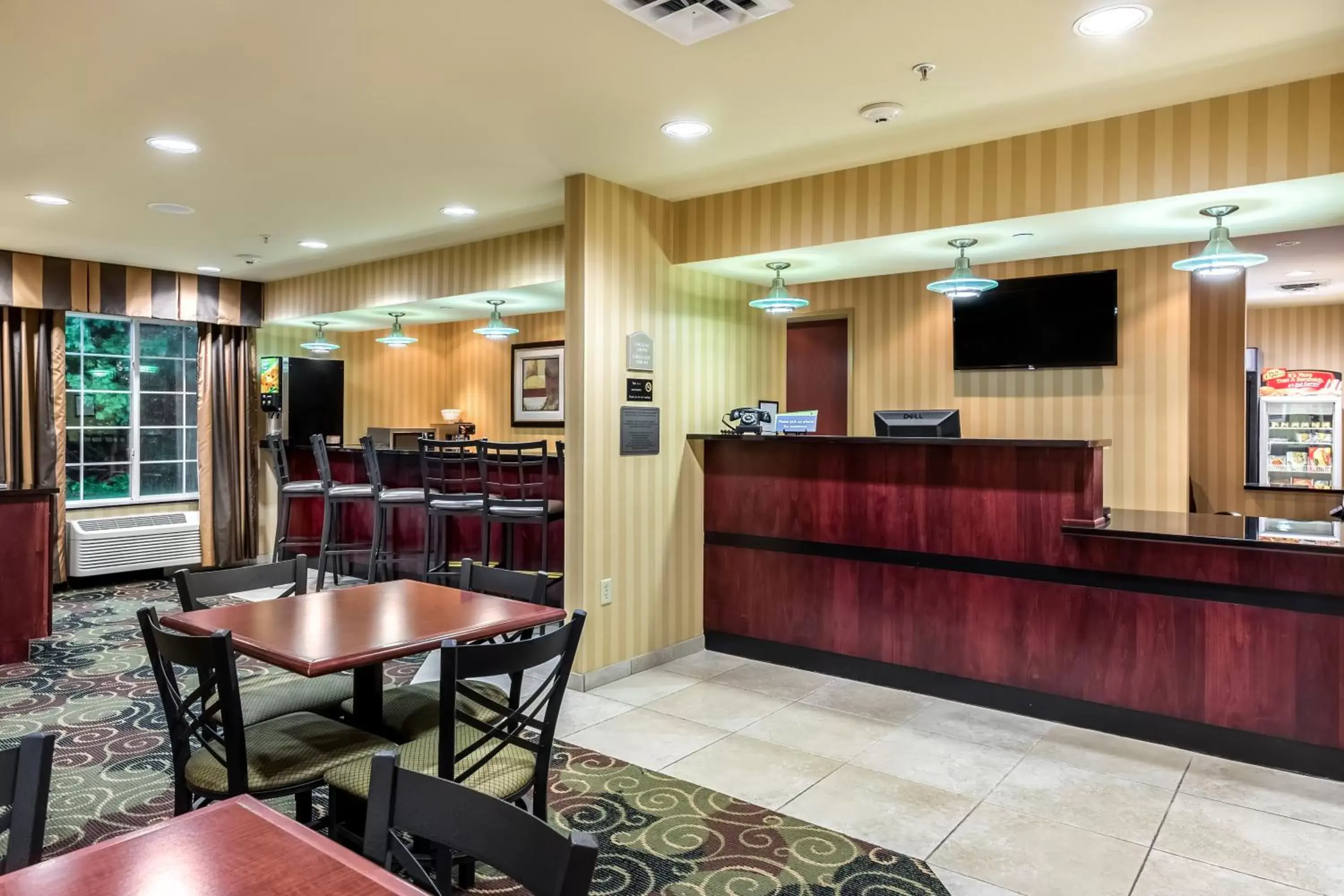 Lobby or reception in Cobblestone Inn & Suites - Vinton, IA Lobby or reception in Cobblestone Inn & Suites - Vinton, IA