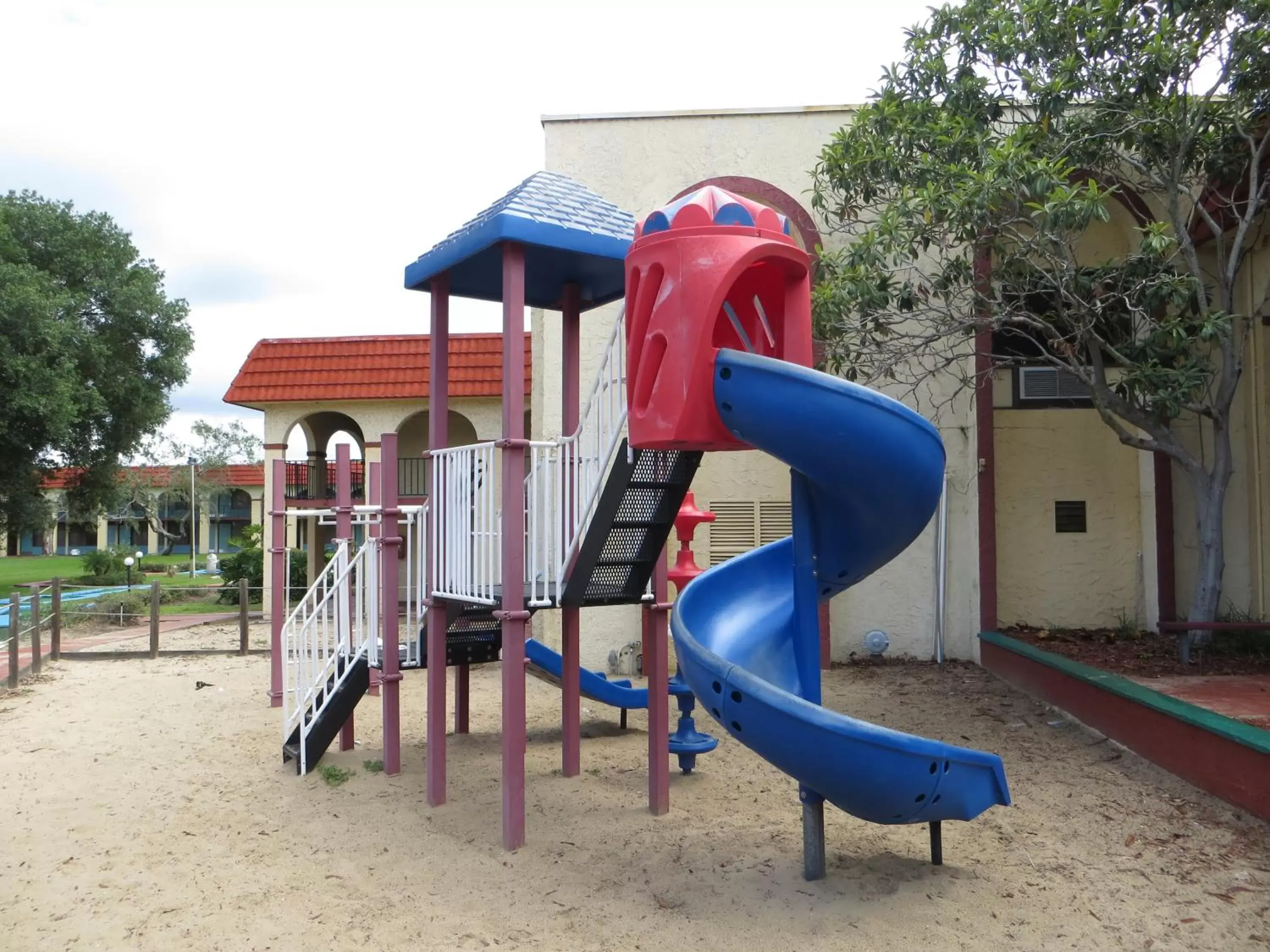 Day, Children's Play Area in Maingate Lakeside Resort
