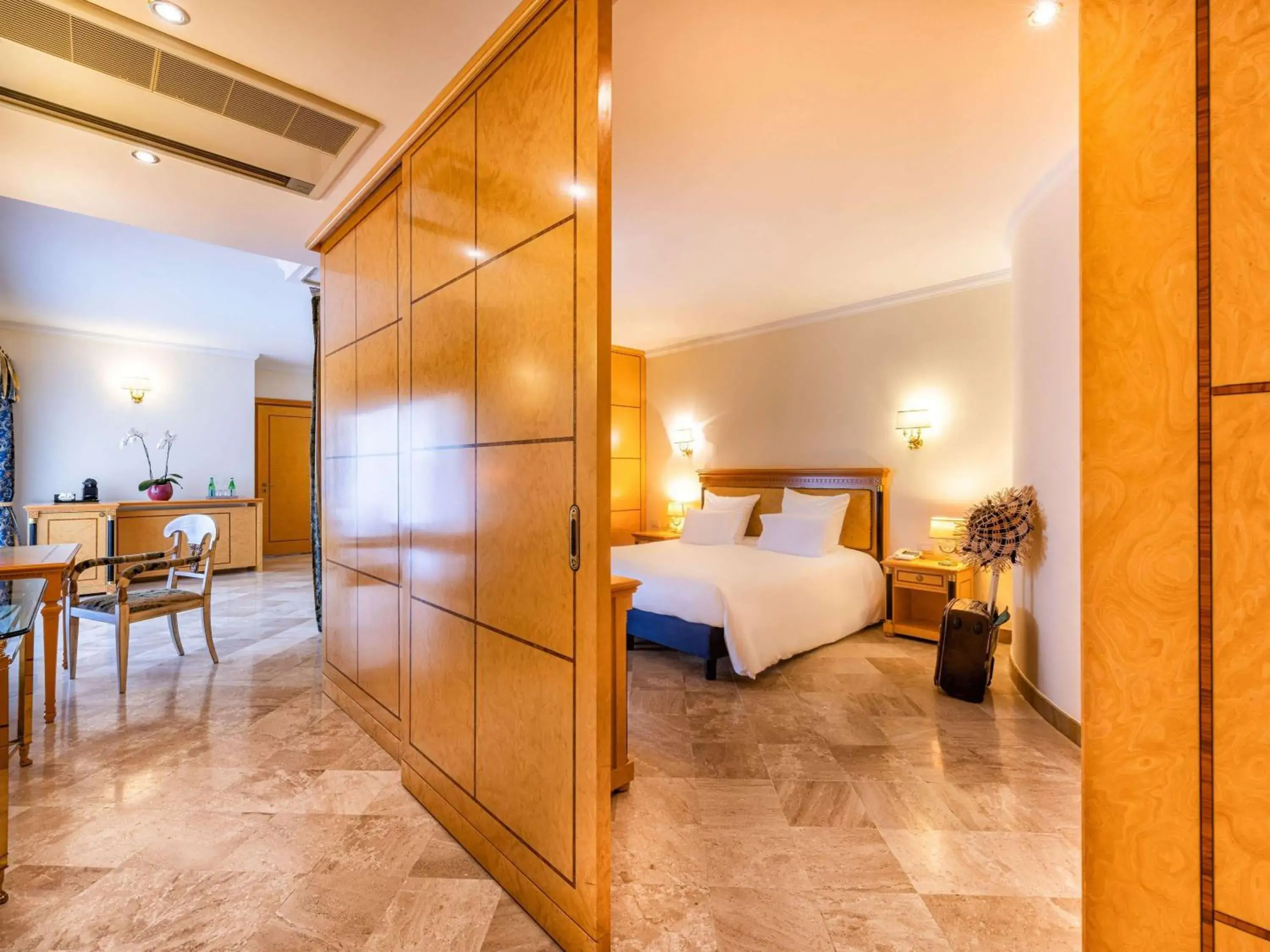 Bedroom, Bed in Pullman Timi Ama Sardegna