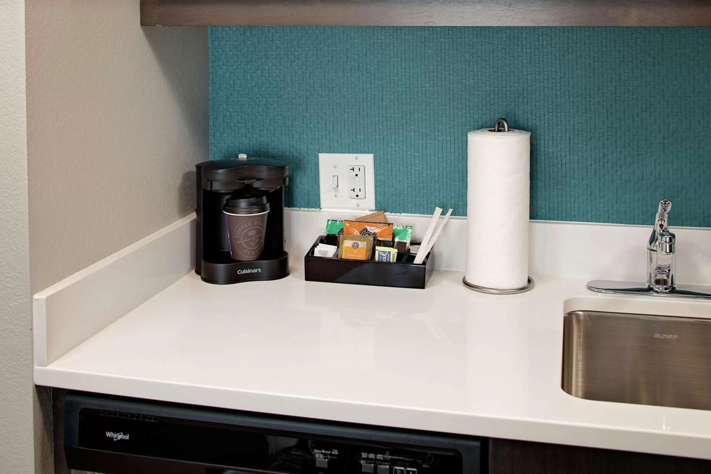 Coffee/tea facilities in Homewood Suites By Hilton Ronkonkoma