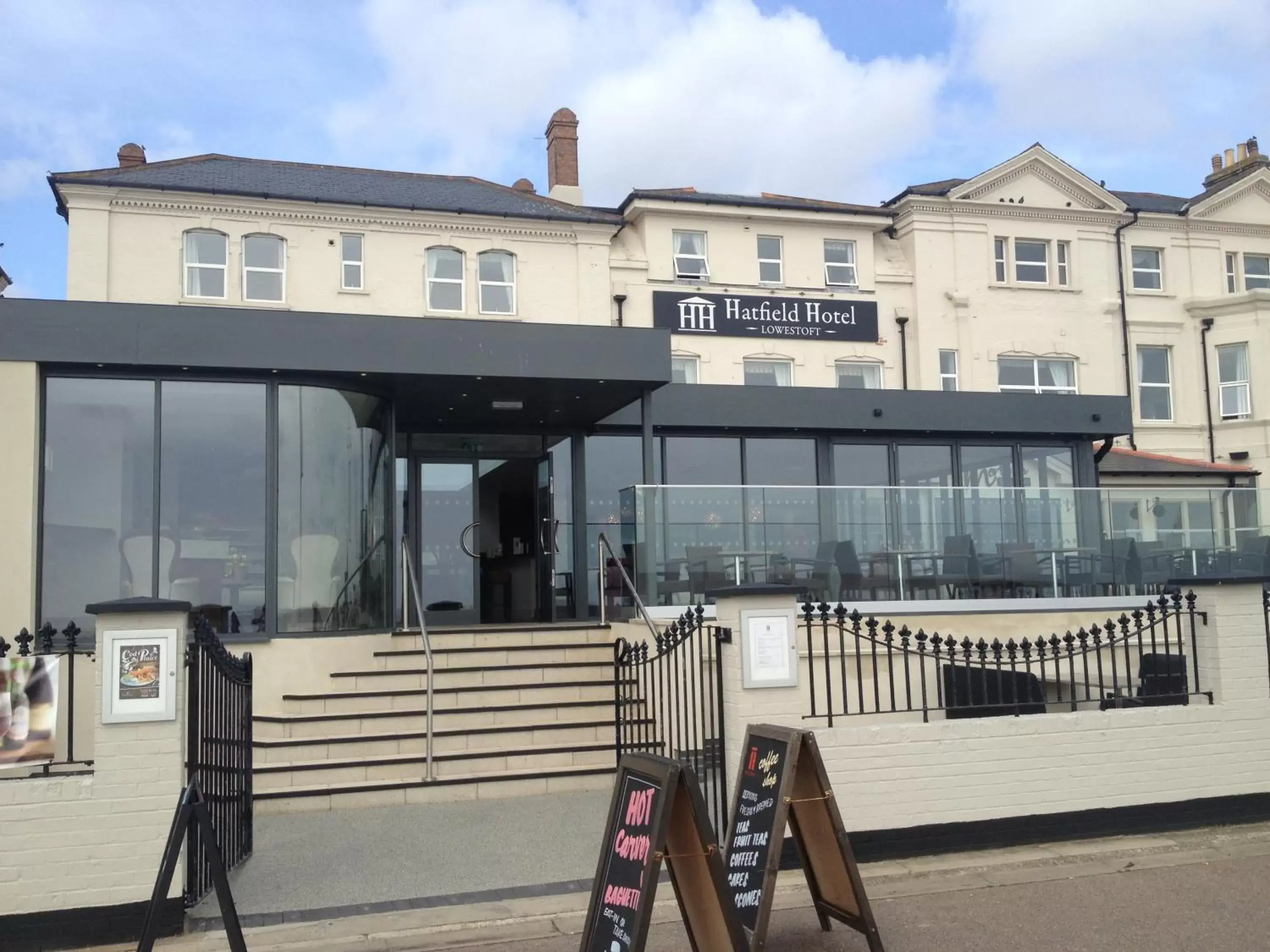 Facade/entrance, Property Building in Best Western Hotel Hatfield