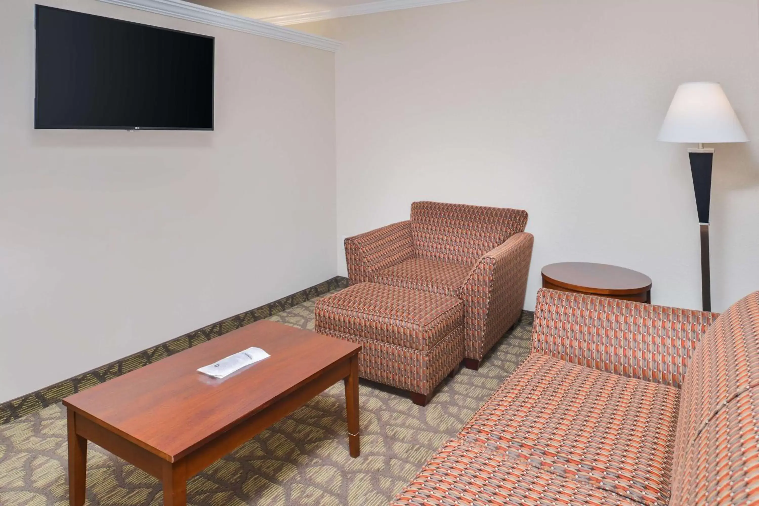 Photo of the whole room, Seating Area in Best Western of Hartland