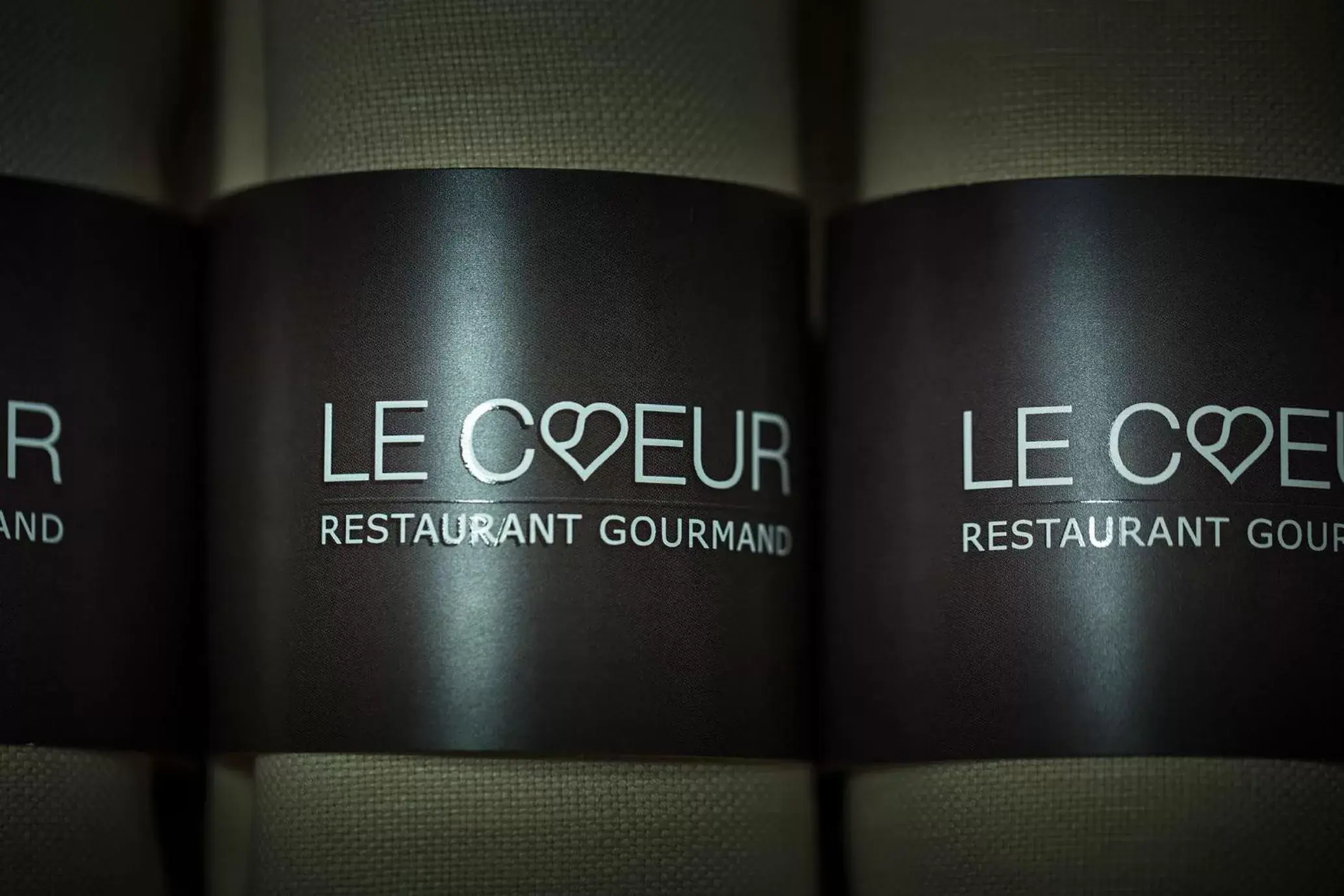 Restaurant/places to eat in Au Coeur du Village