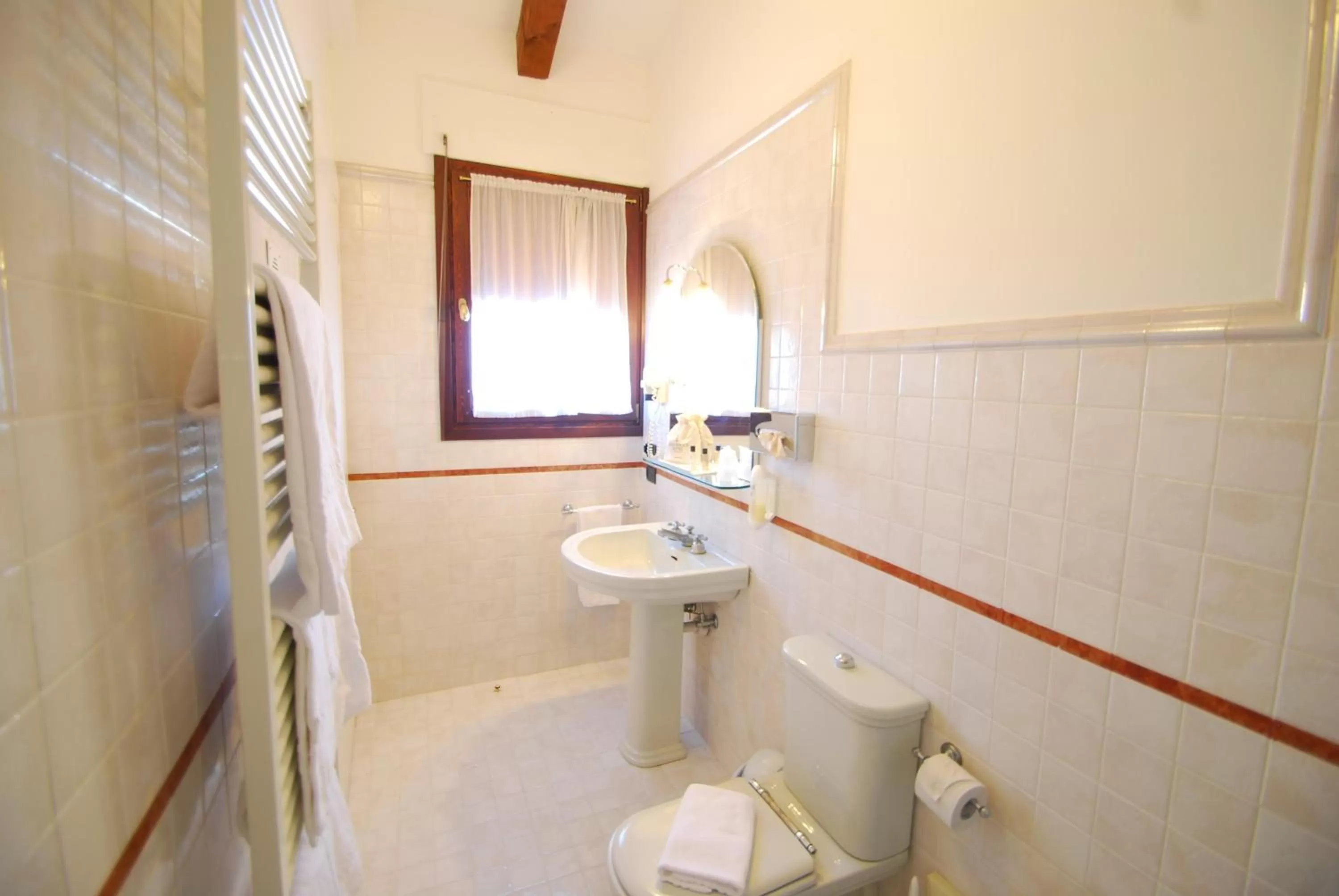 Bathroom in Alla Rocca Hotel Conference & Restaurant