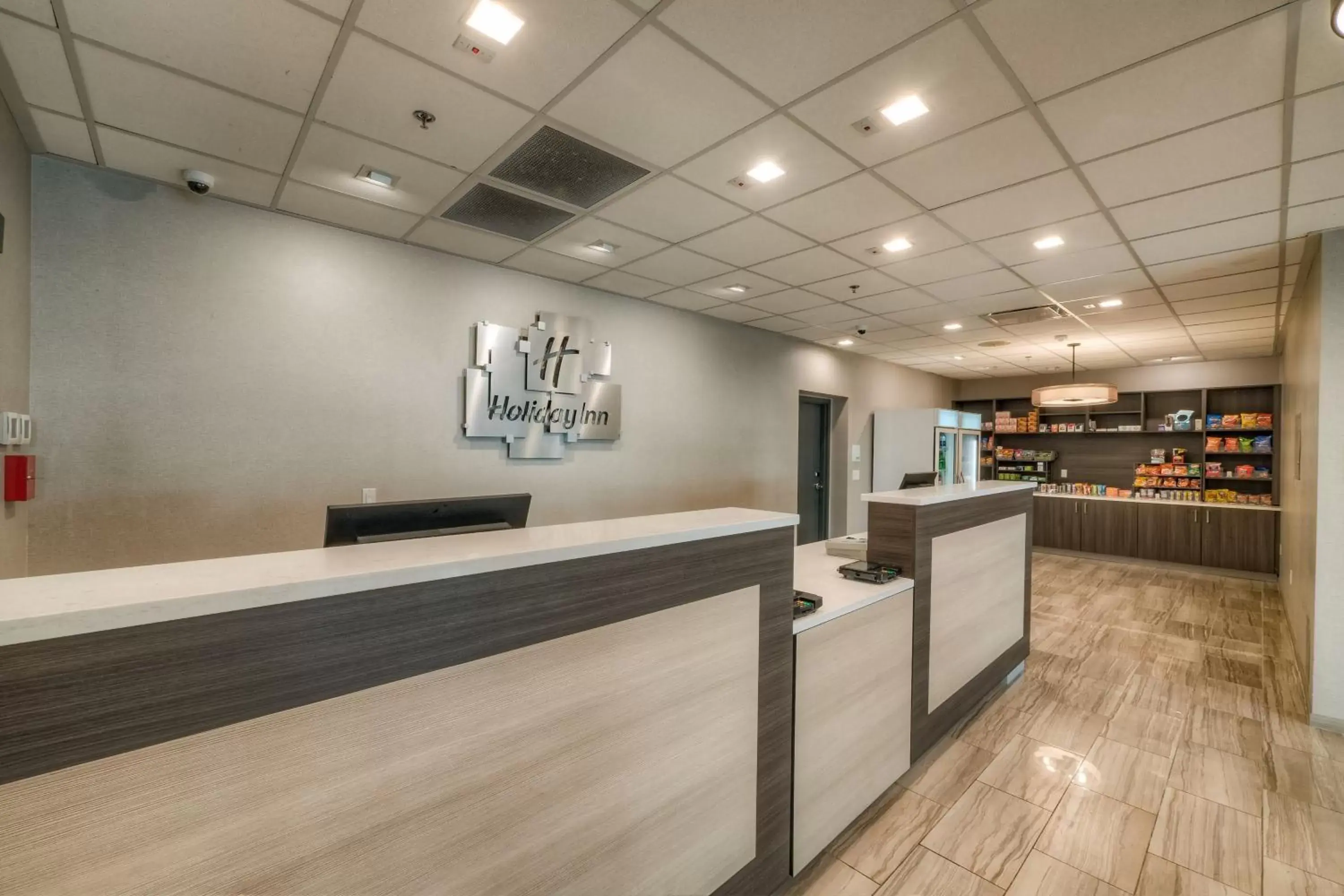 Property building in Holiday Inn Tacoma Mall by IHG Property building in Holiday Inn Tacoma Mall by IHG