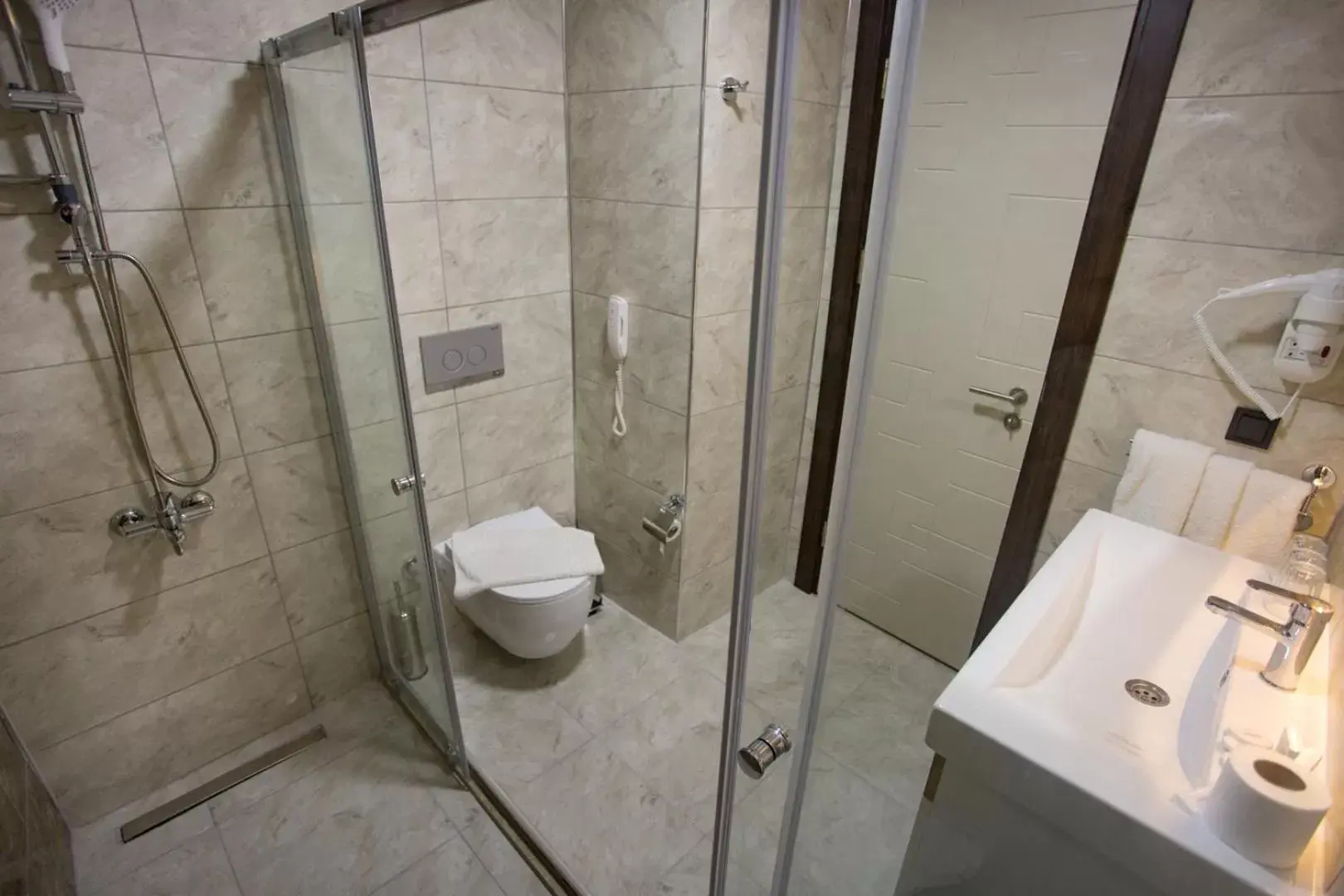 Bathroom in Marti Beach Hotel