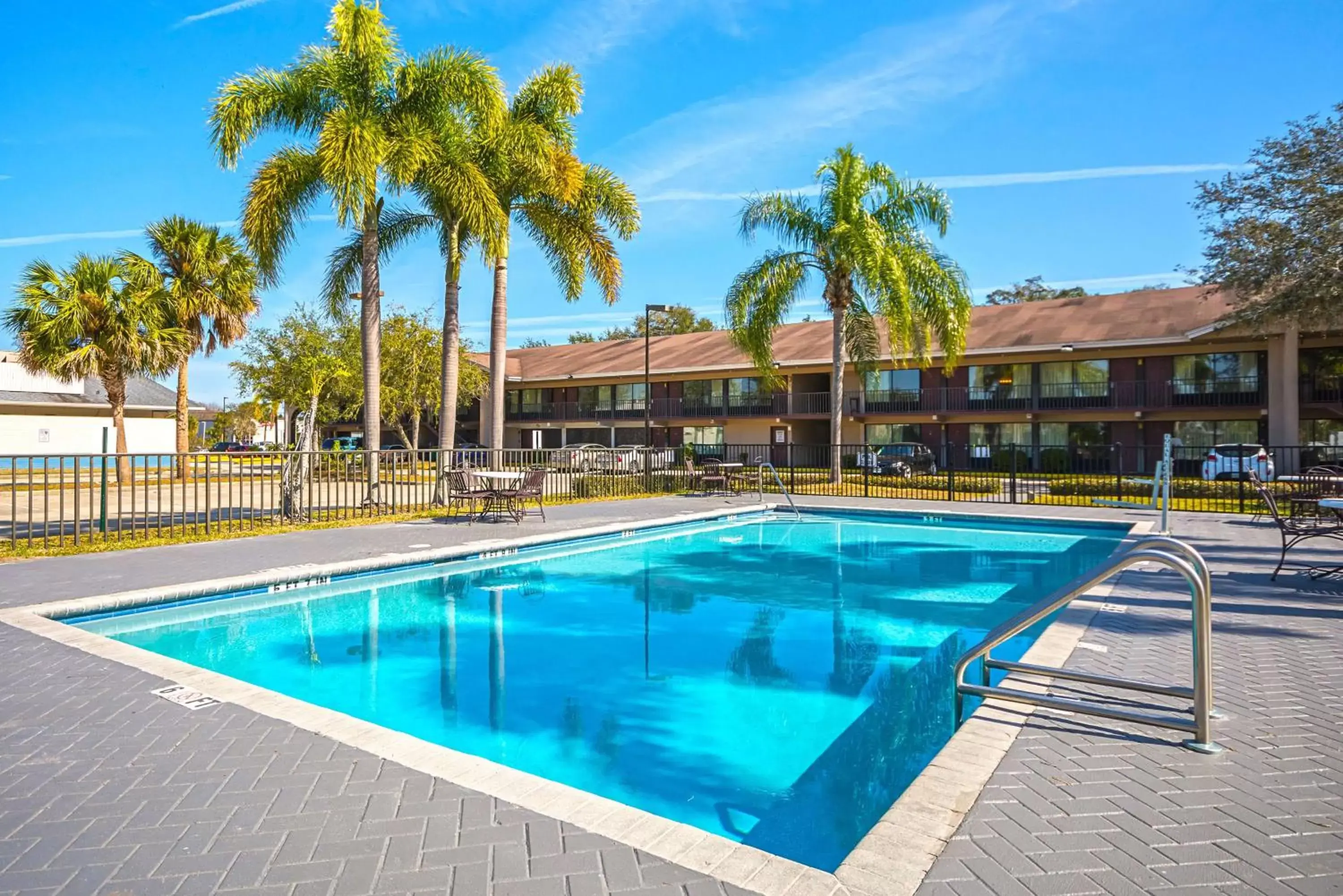 Swimming Pool in Americas Best Value Inn & Suites Melbourne