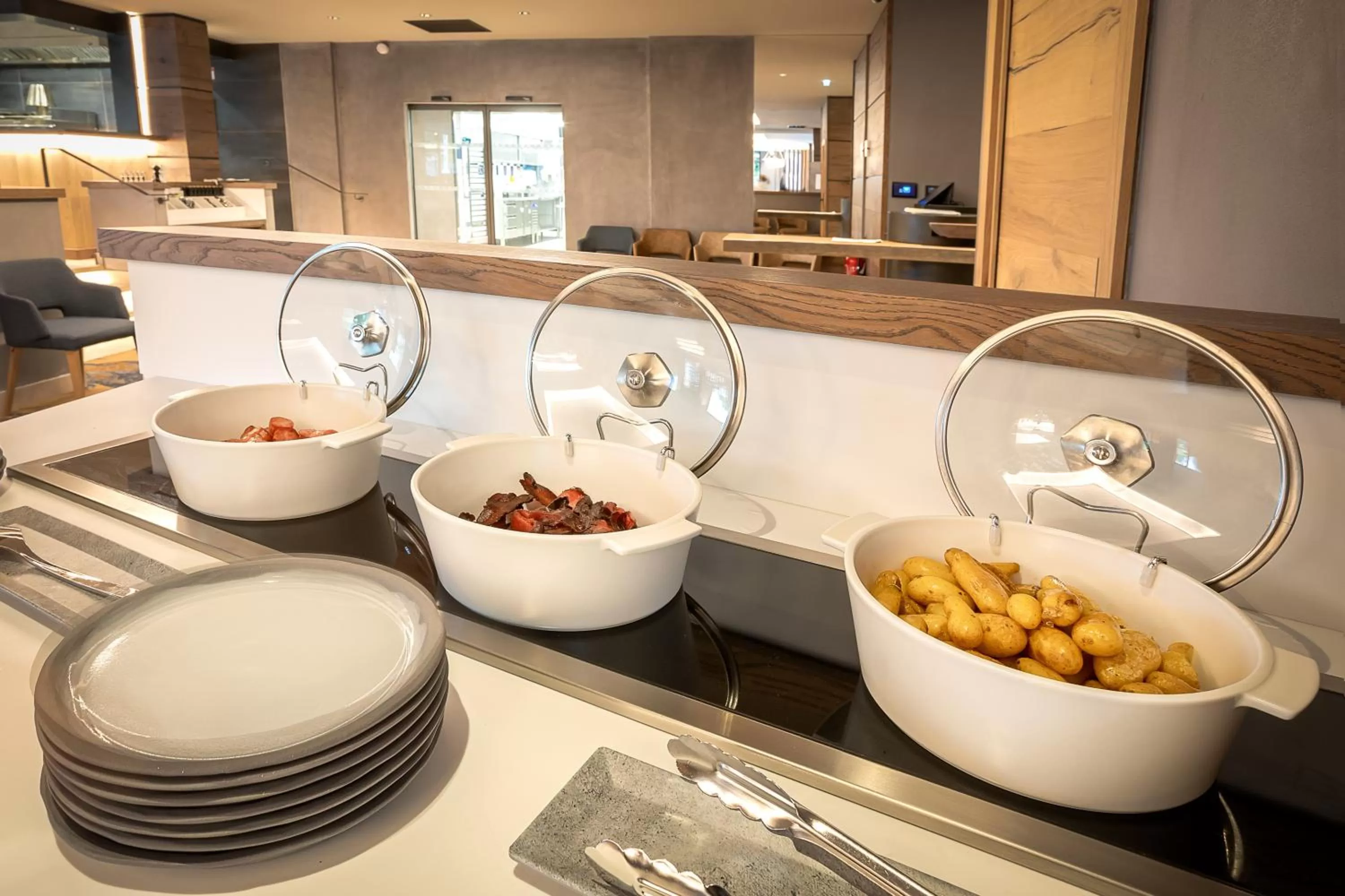 Buffet breakfast in Rivage Hôtel & Spa Annecy