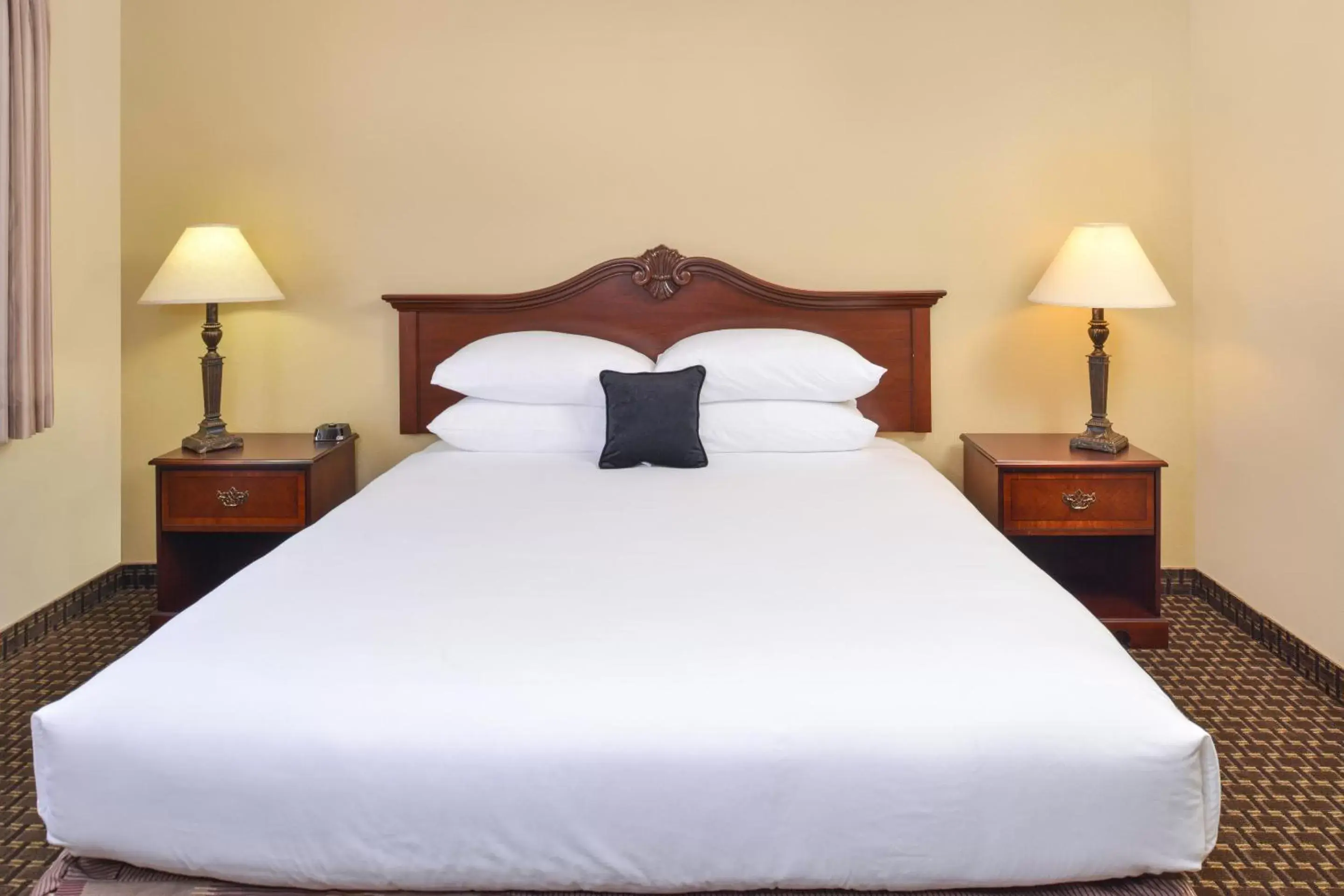 Bed, Room Photo in Comfort Inn & Suites