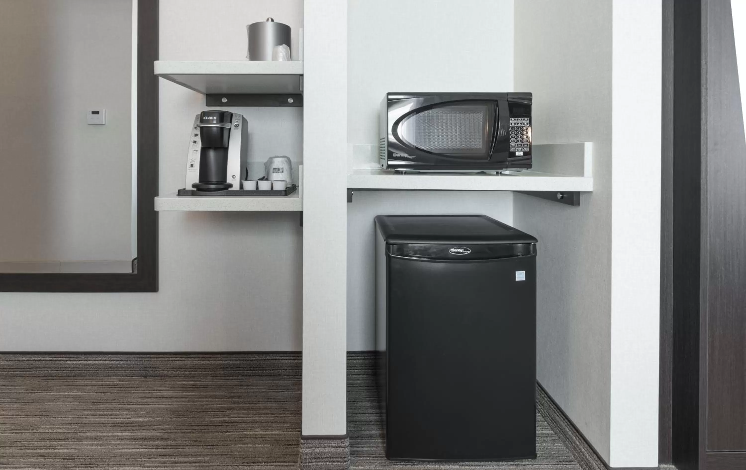 Coffee/tea facilities in Holiday Inn Express & Suites - Saskatoon East - University by IHG