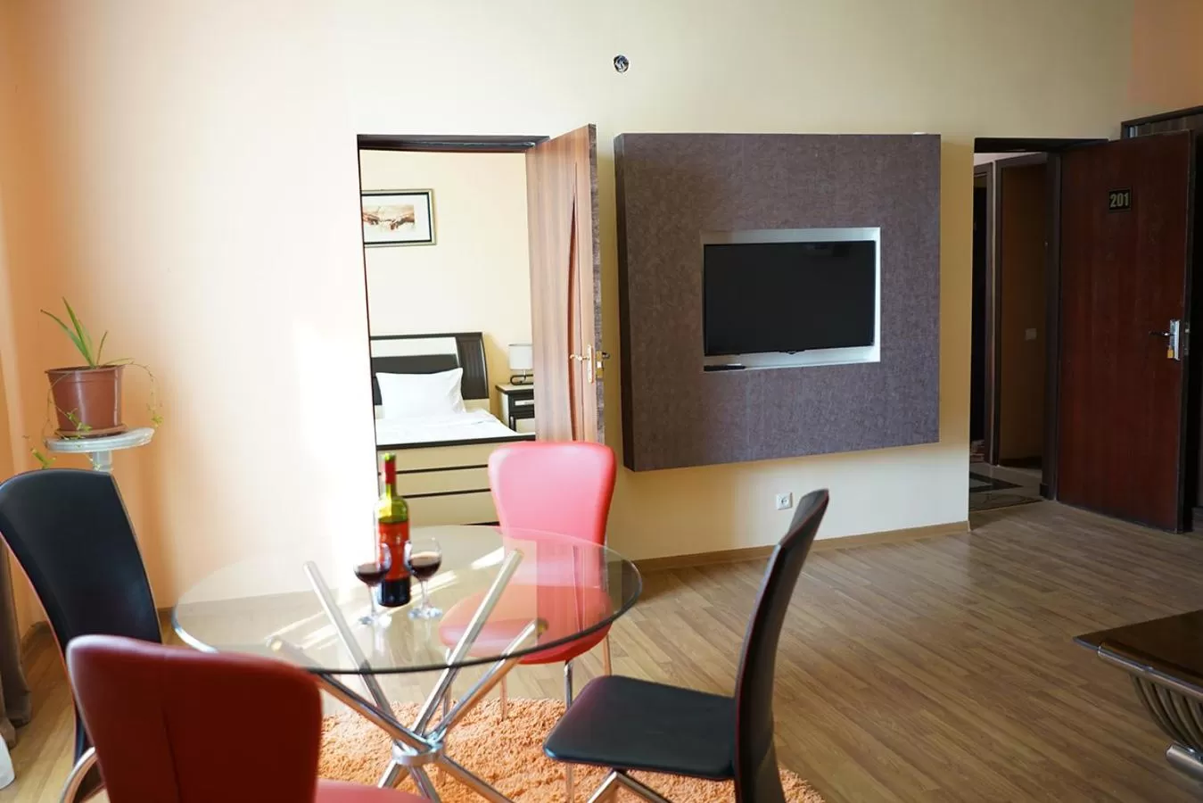 TV/Entertainment Center in Elkoaparthotel