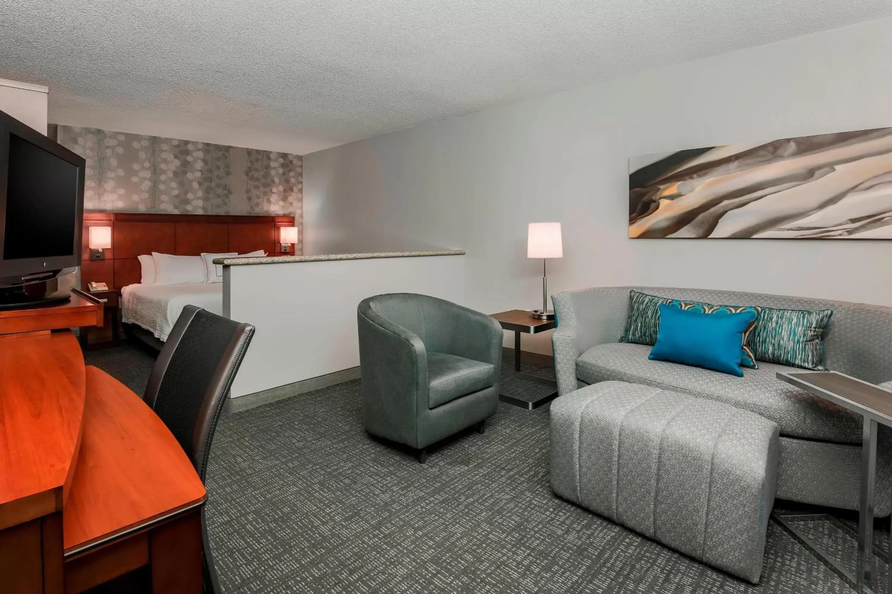 Photo of the whole room, Seating Area in Courtyard by Marriott Orlando Lake Mary North