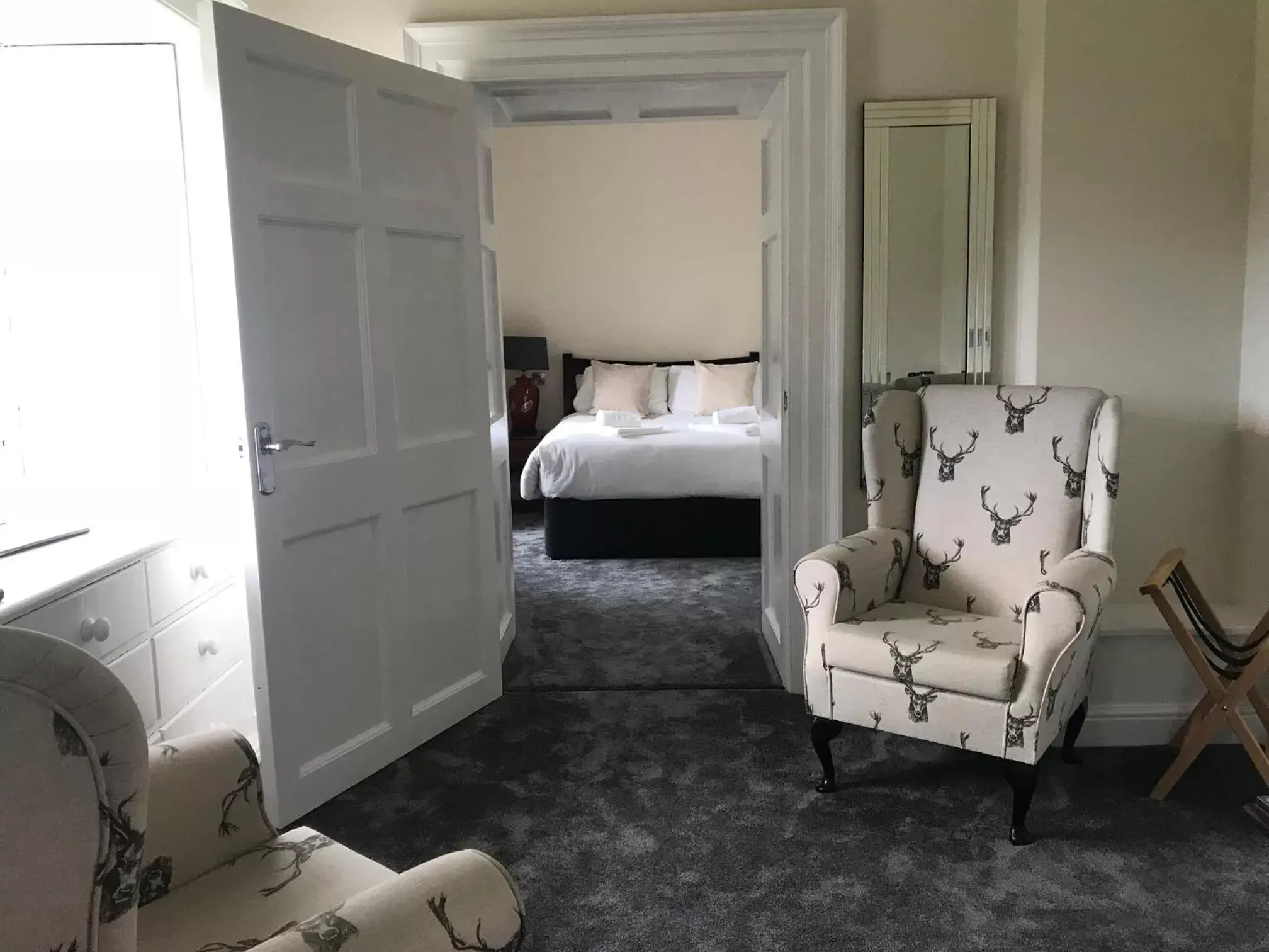 Living room, Bed in Wortley Hall Sheffield