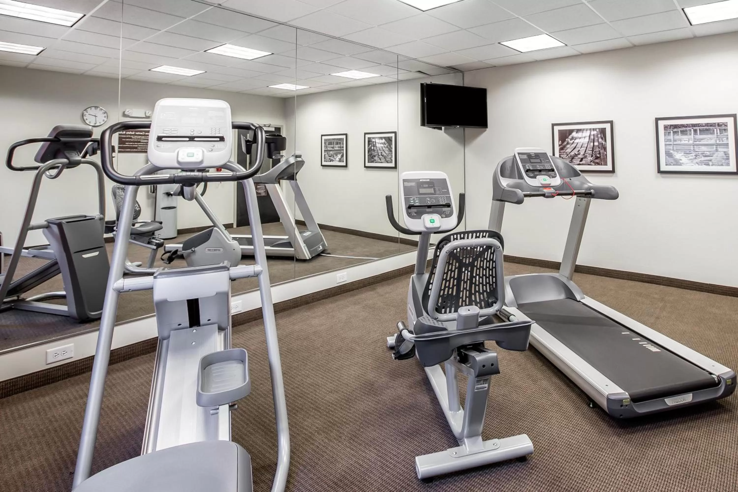 Fitness centre/facilities in MainStay Suites Cartersville
