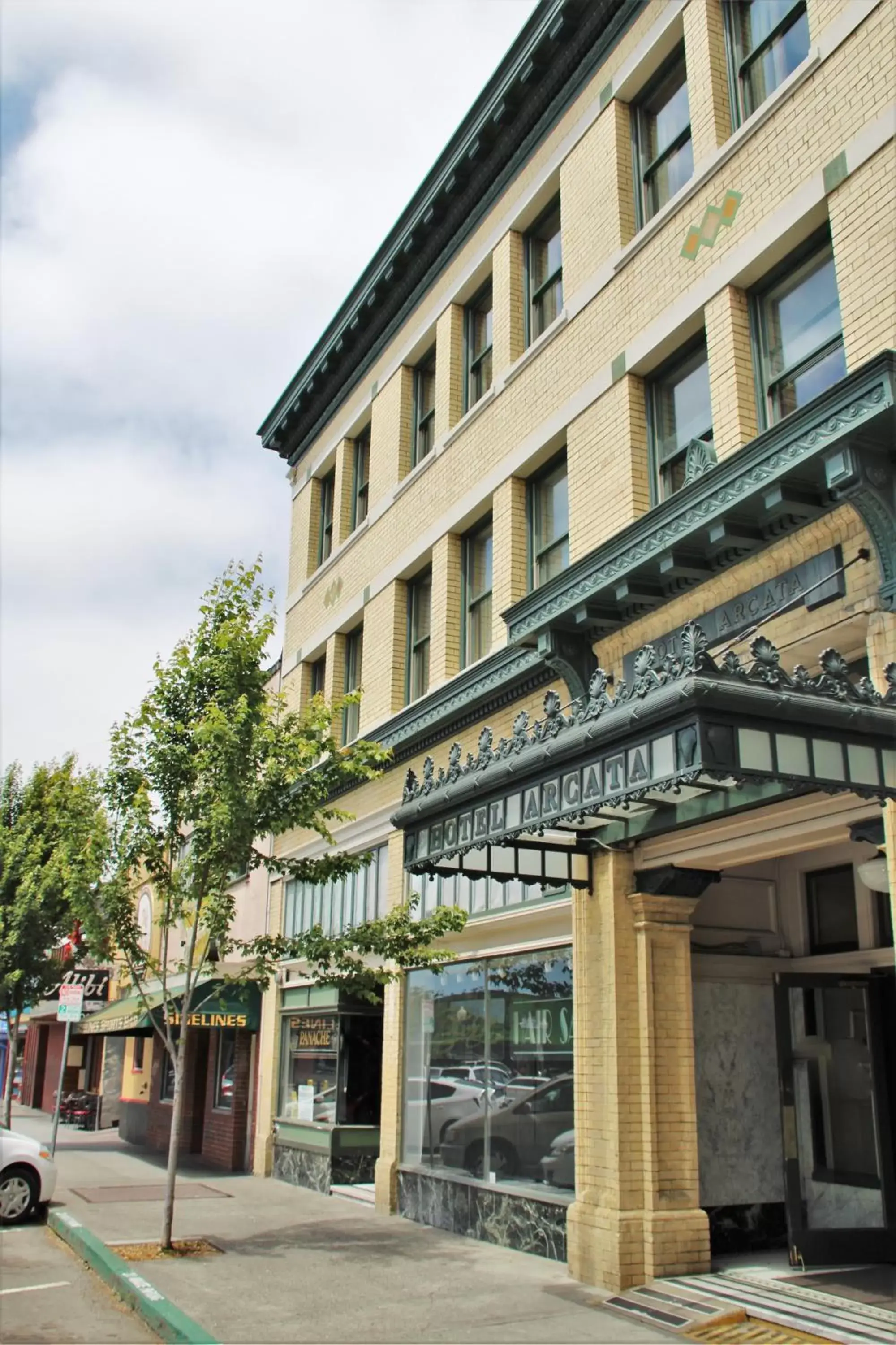 Property Building in Hotel Arcata