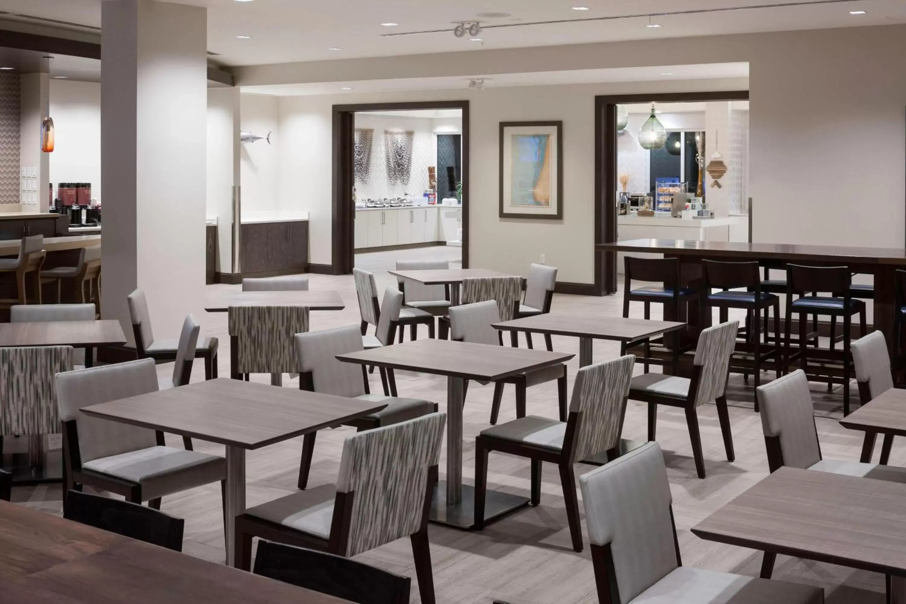 Breakfast, Restaurant/Places to Eat in SpringHill Suites by Marriott Clearwater Beach