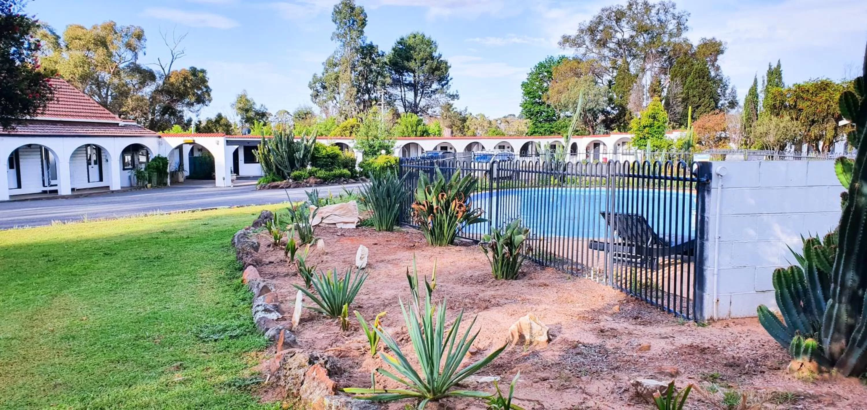 Garden in Azalea Motel