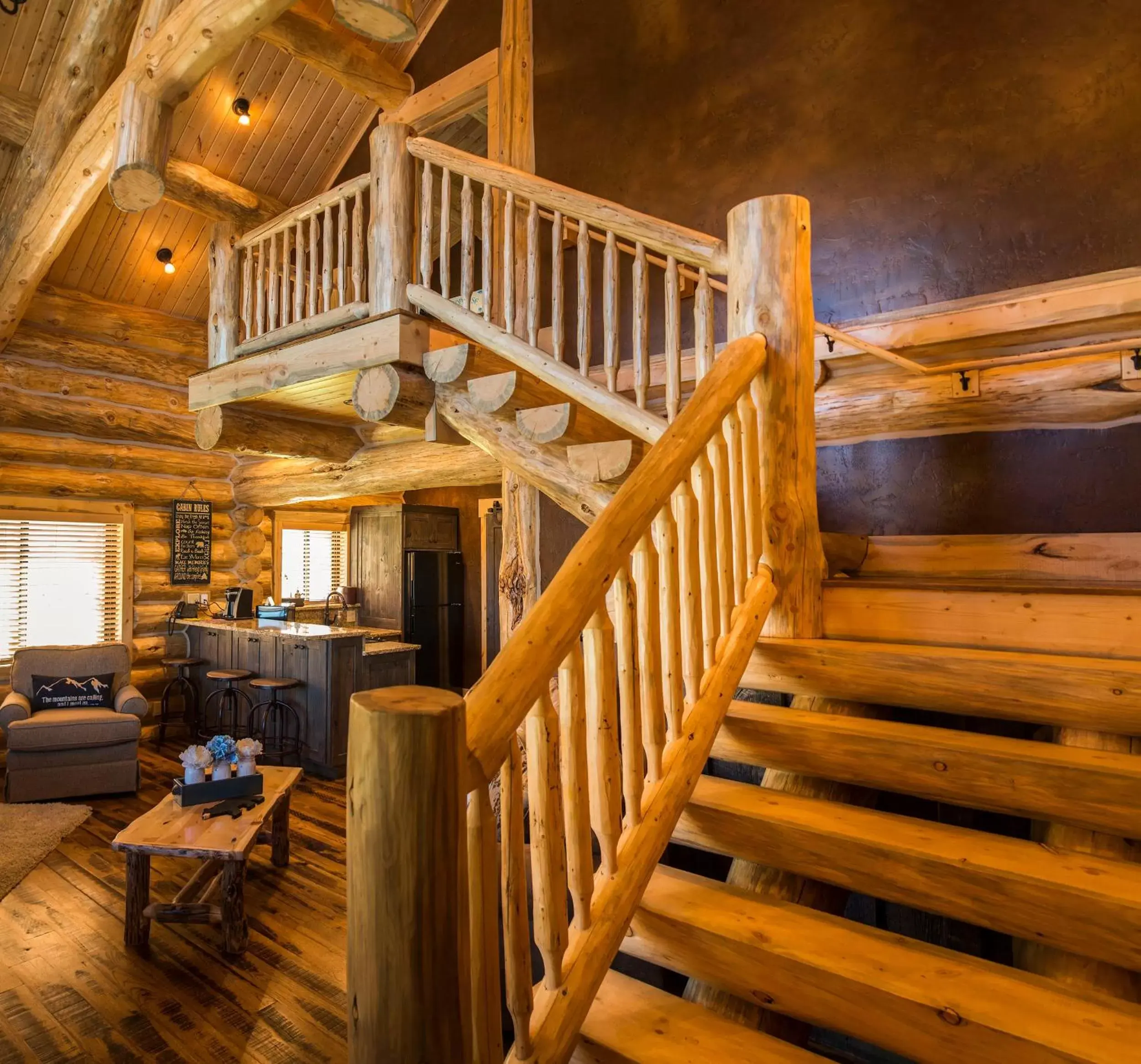 Living room, Lounge/Bar in Kodiak Mountain Resort