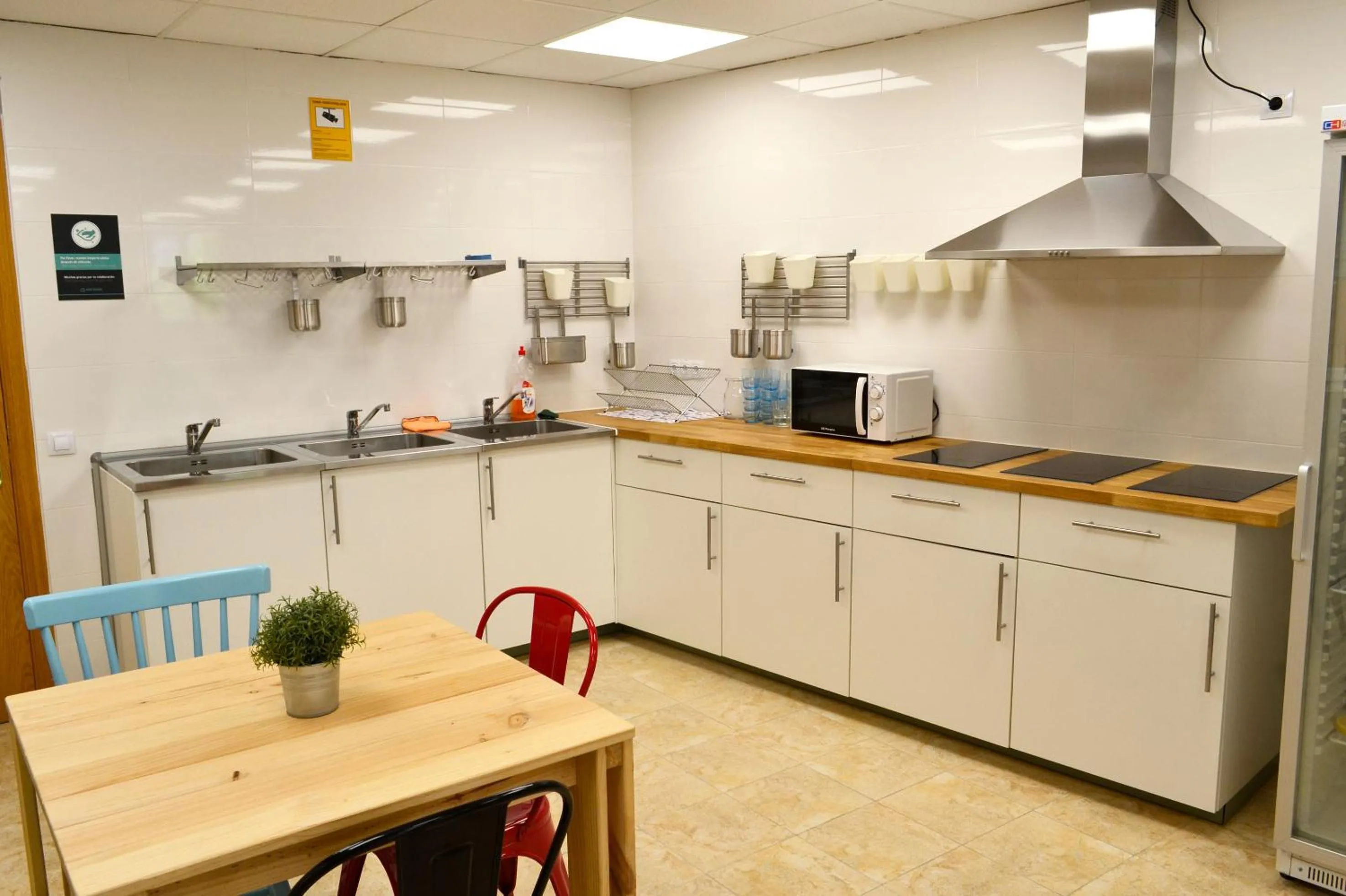 Dining area in Alda Estella Hostel
