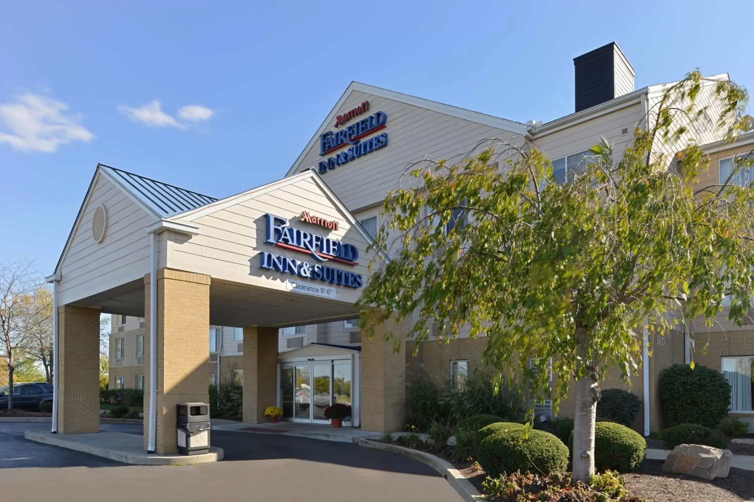 Property Building in Fairfield Inn and Suites by Marriott Dayton Troy