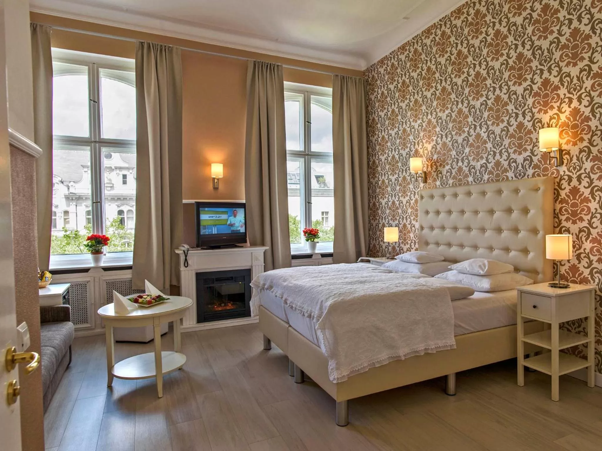 Photo of the whole room, Bed in Hotel Augusta Am Kurfürstendamm
