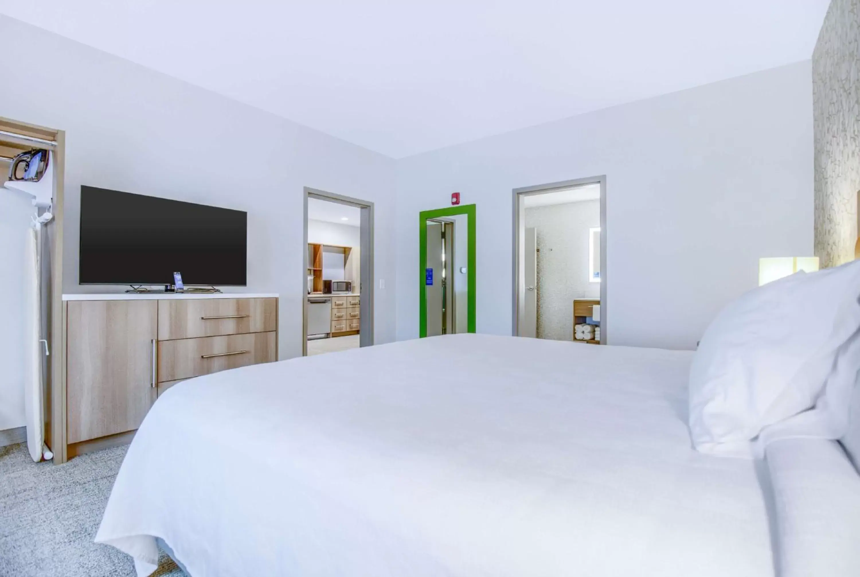 Bedroom, Bed in Home2 Suites By Hilton Daphne Spanish Fort Bedroom, Bed in Home2 Suites By Hilton Daphne Spanish Fort