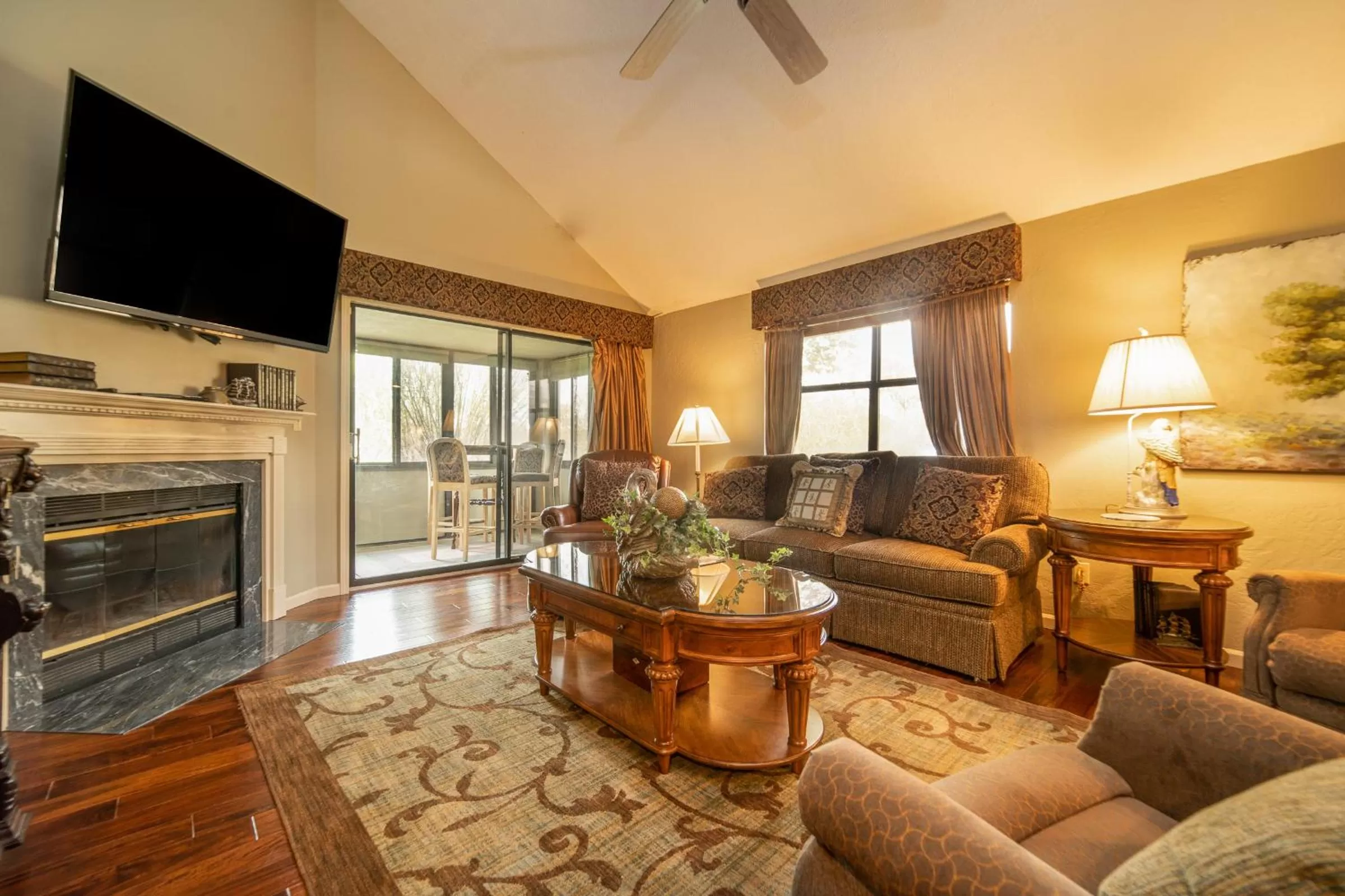 TV and multimedia in Pointe Royale Golf Resort