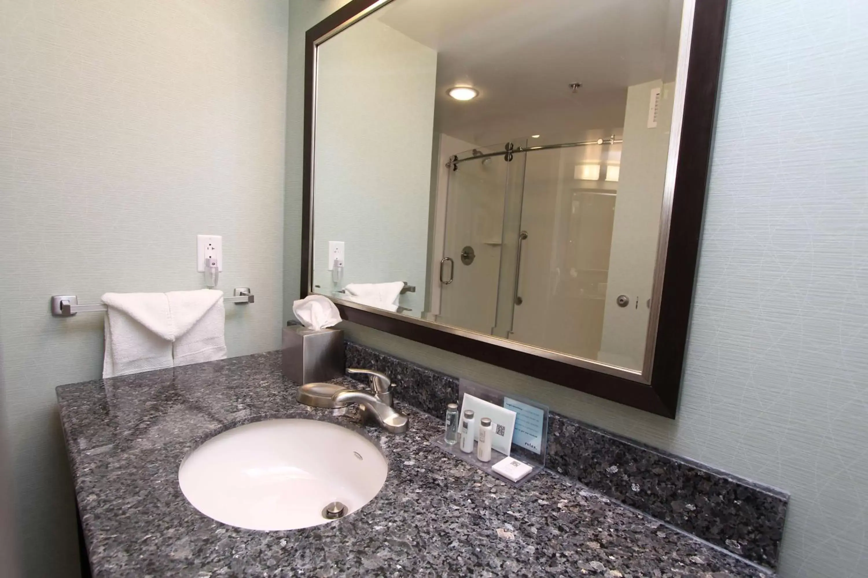 Bathroom in Hampton Inn & Suites by Hilton St. John's Airport