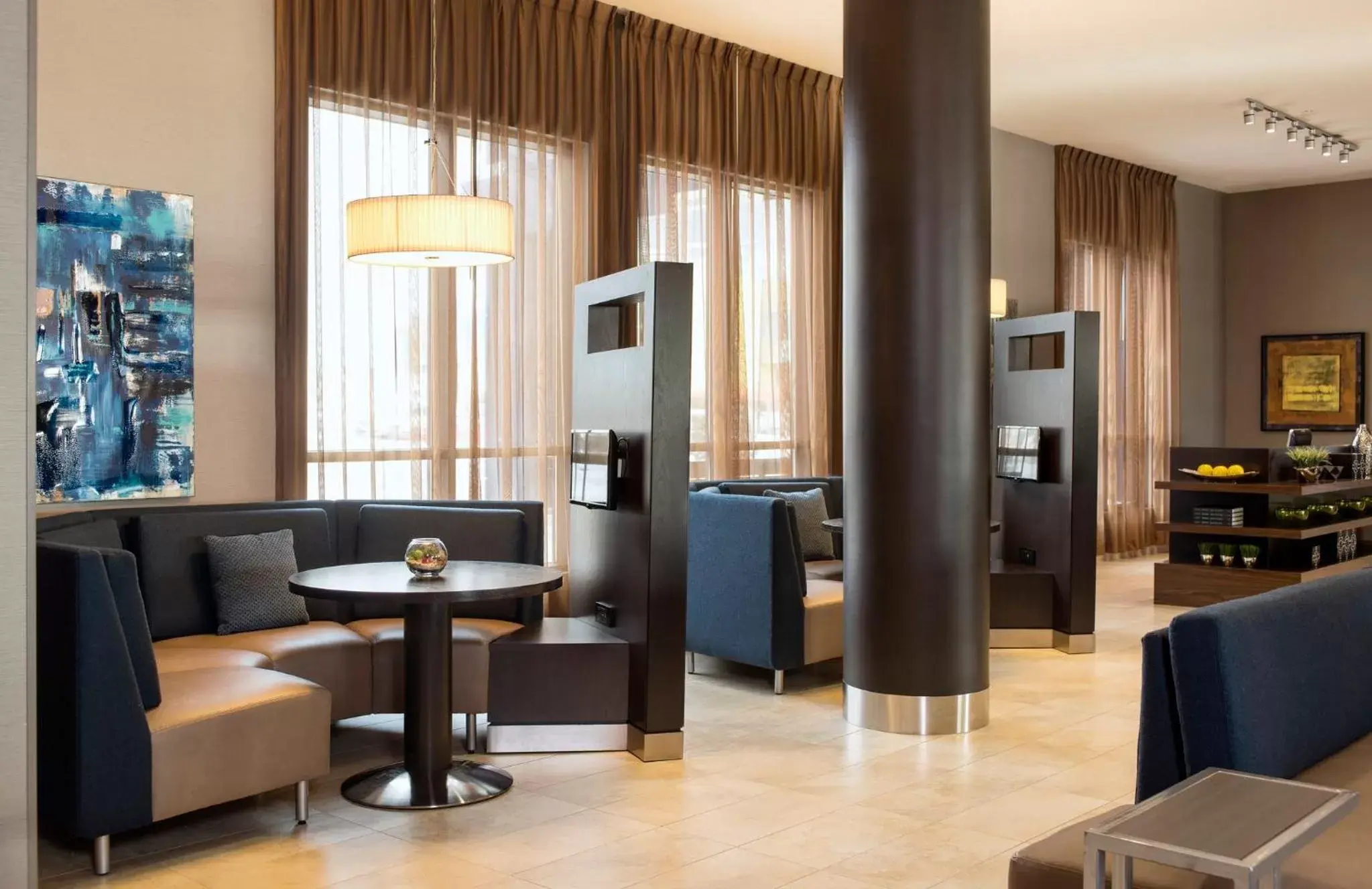 Lobby or reception, Seating Area in Courtyard by Marriott Calgary South