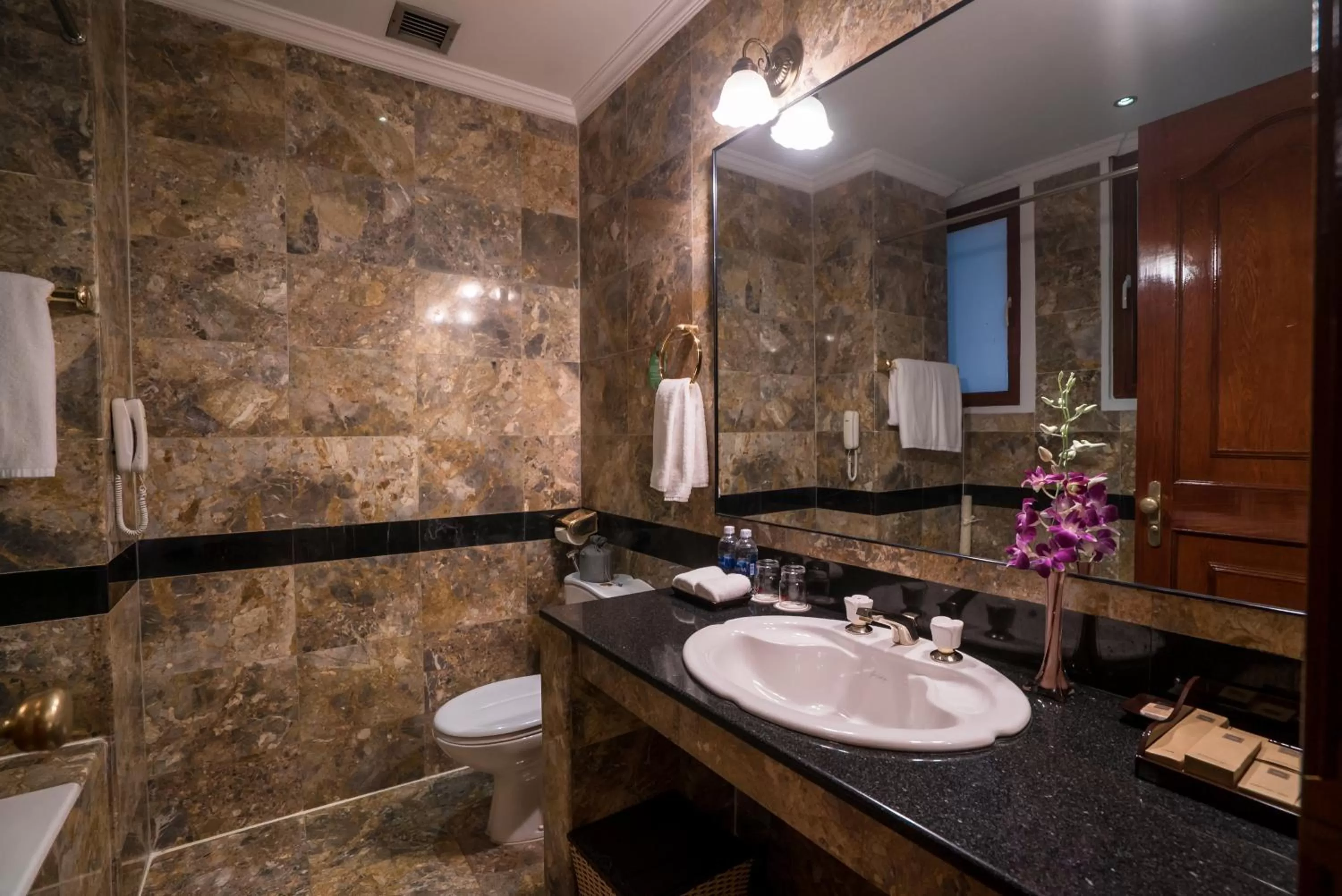 Bathroom in Hotel Grand Saigon