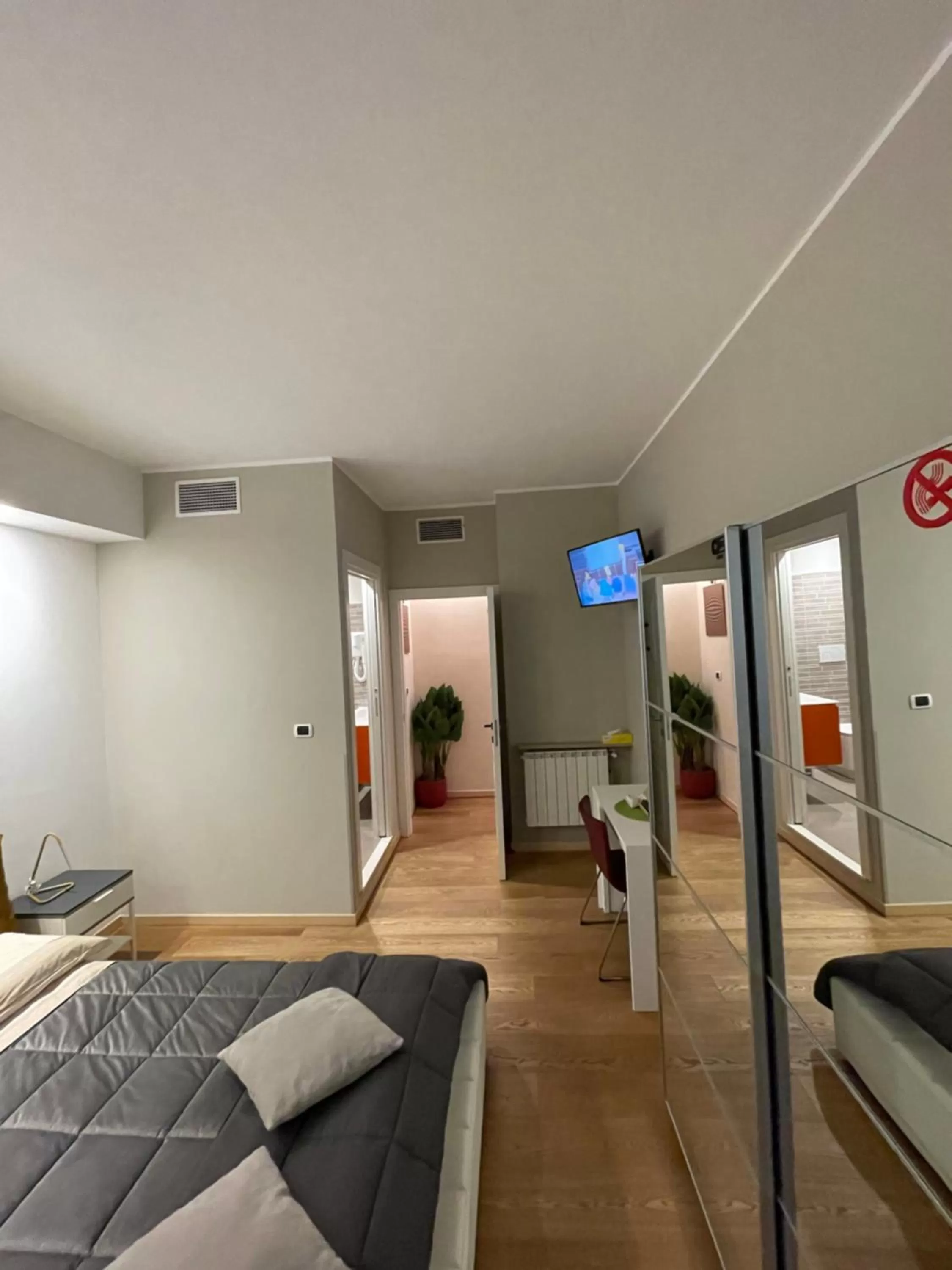 Bed in Smart House Rental Rooms FREE PARKING