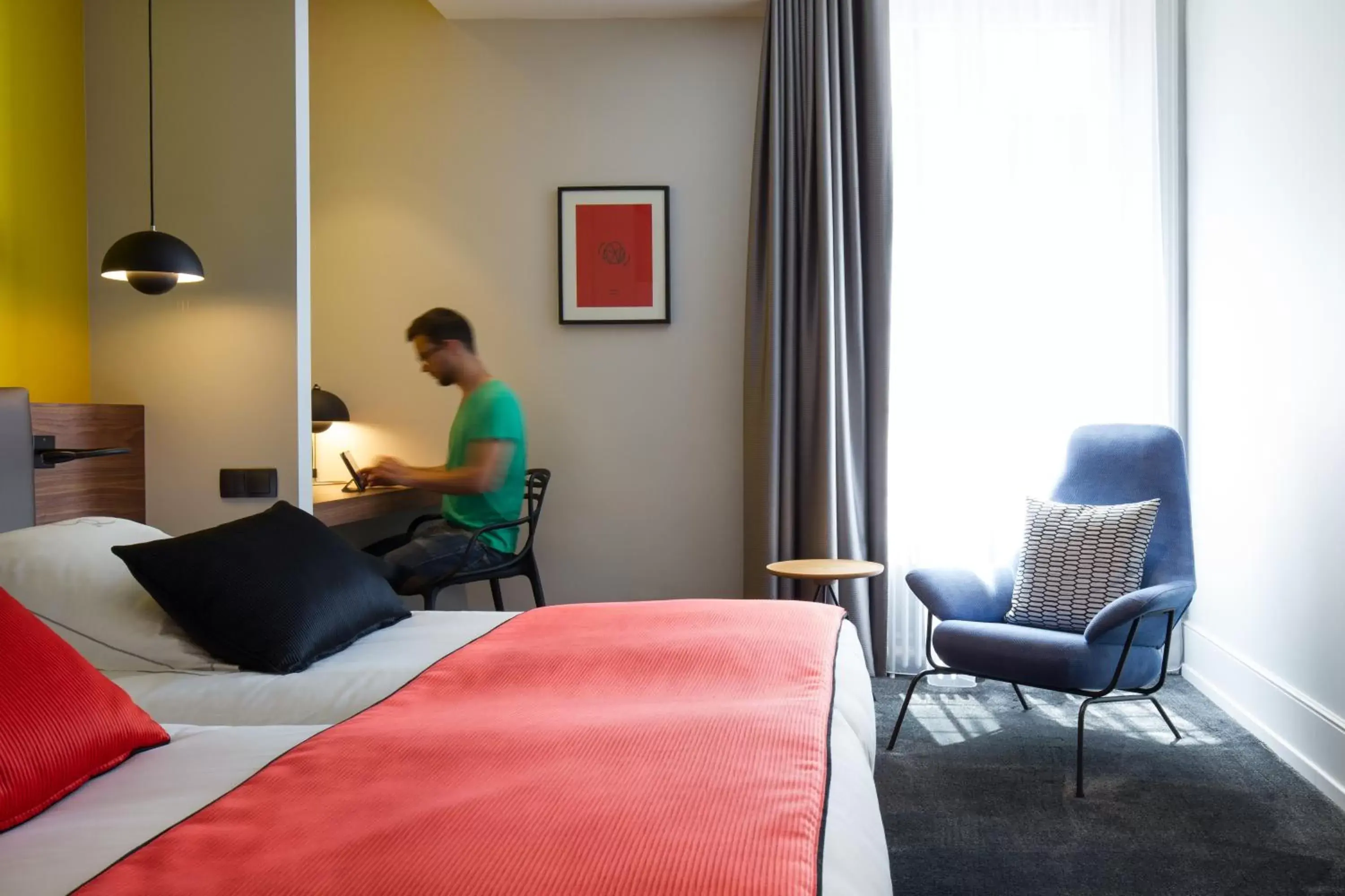 Bedroom in Hostellerie Du Chapeau Rouge