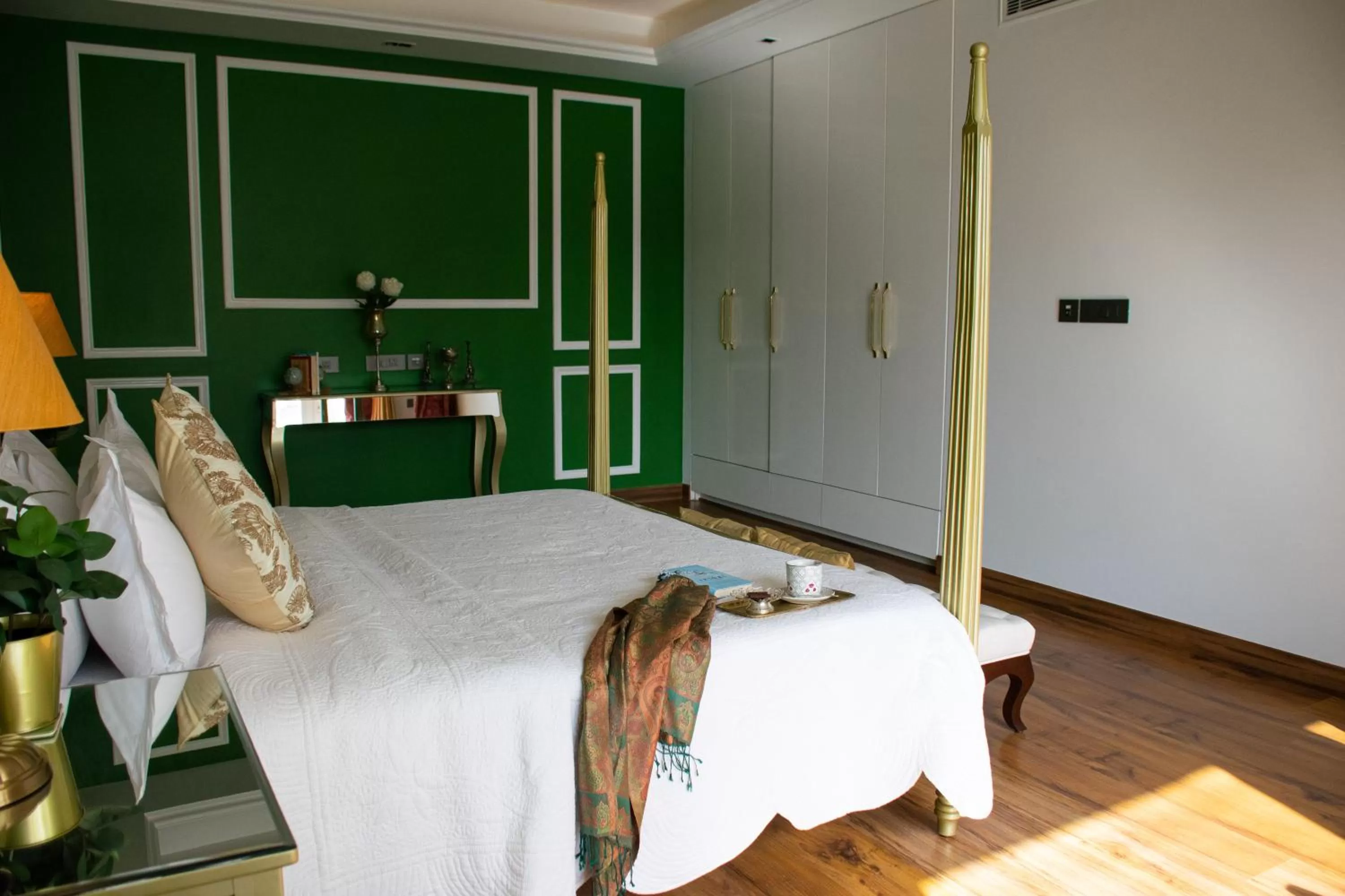 Photo of the whole room, Bed in Dileep Kothi - A Royal Boutique Luxury Suites in Jaipur