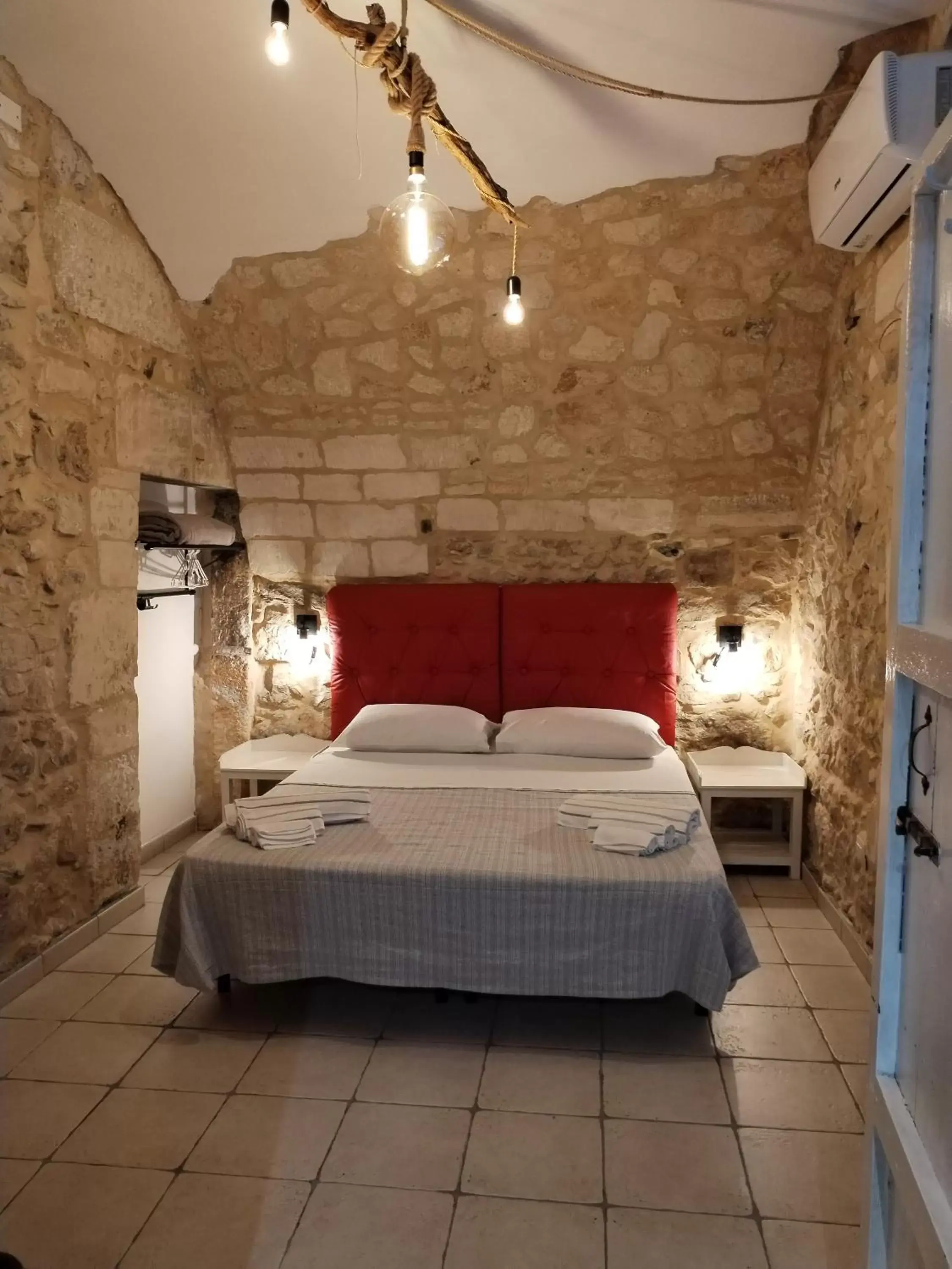 Bed in La carraia