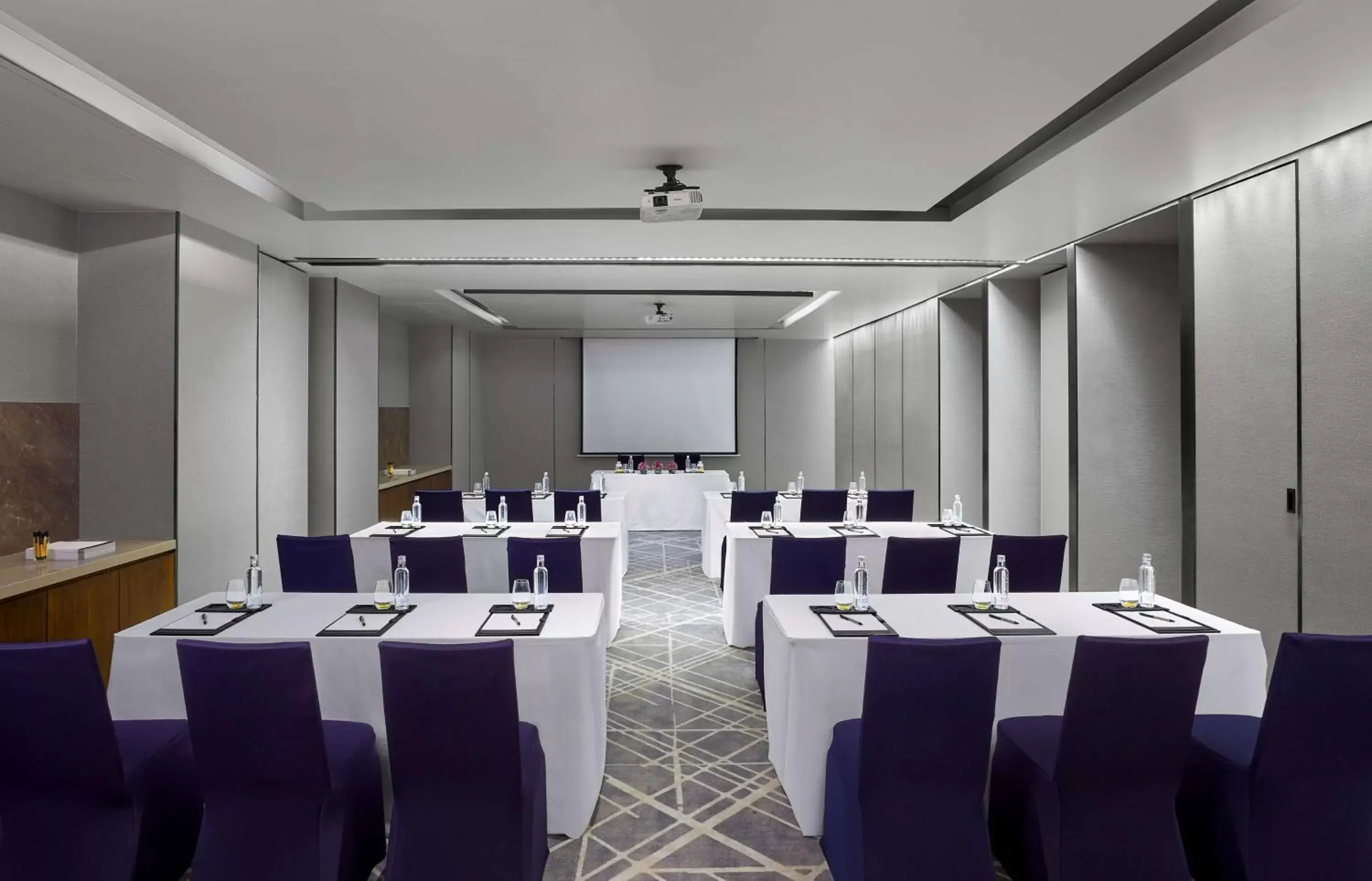 Meeting/conference room in Hyatt Place Vadodara