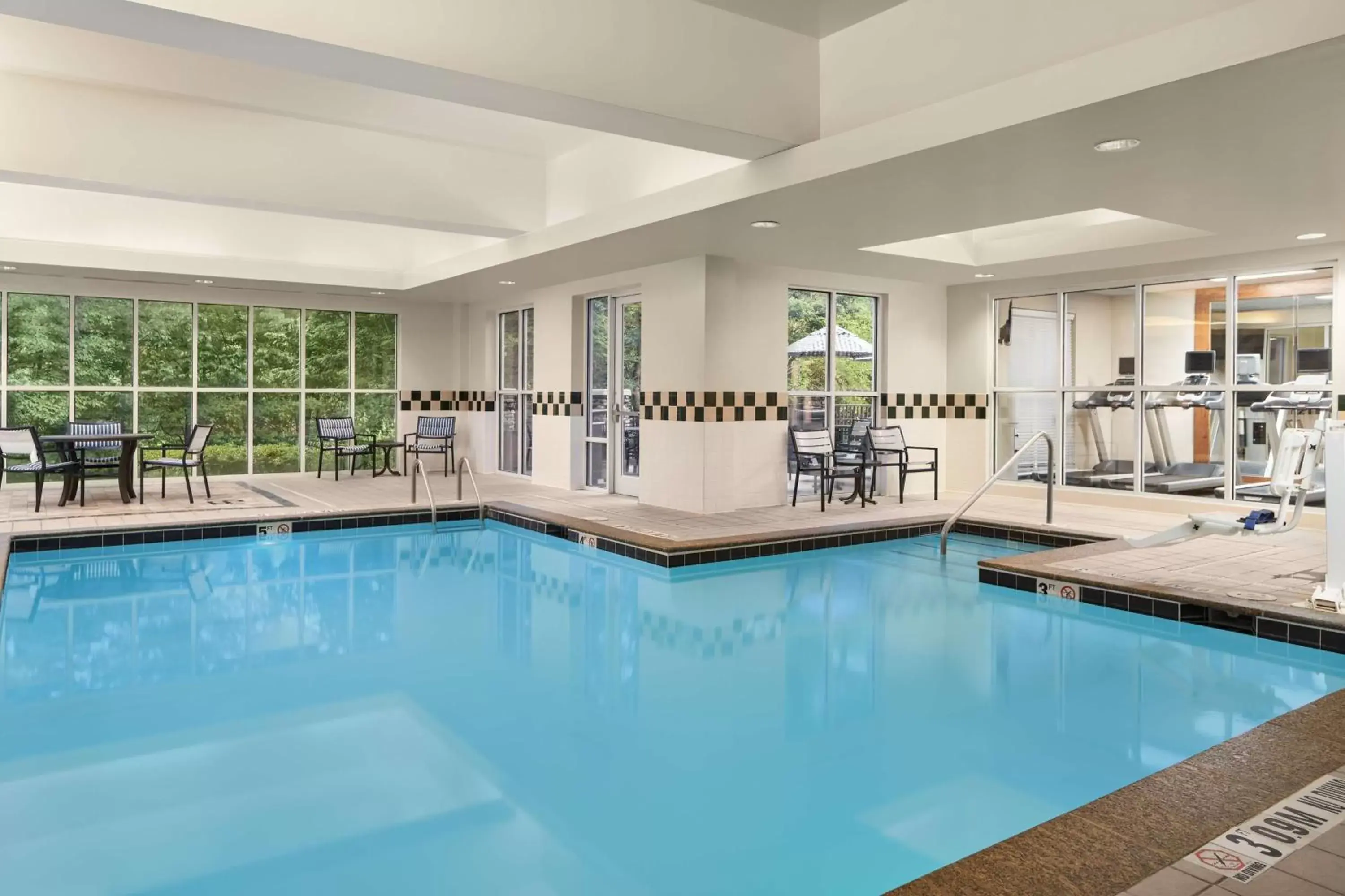 Pool view, Swimming Pool in Hilton Garden Inn Columbus