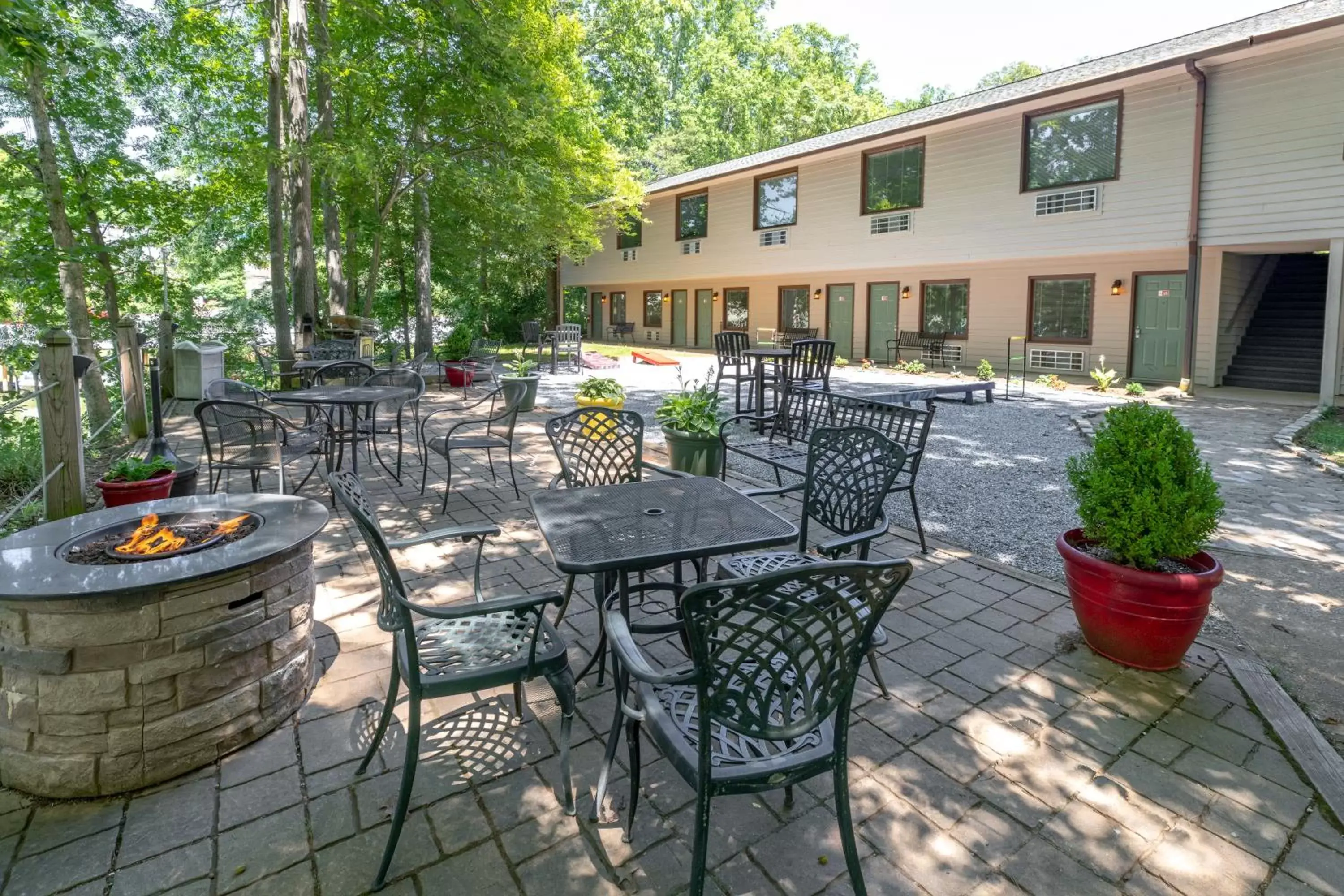Property building, Patio/Outdoor Area in Halesford Harbour Resort - Smith Mountain Lake