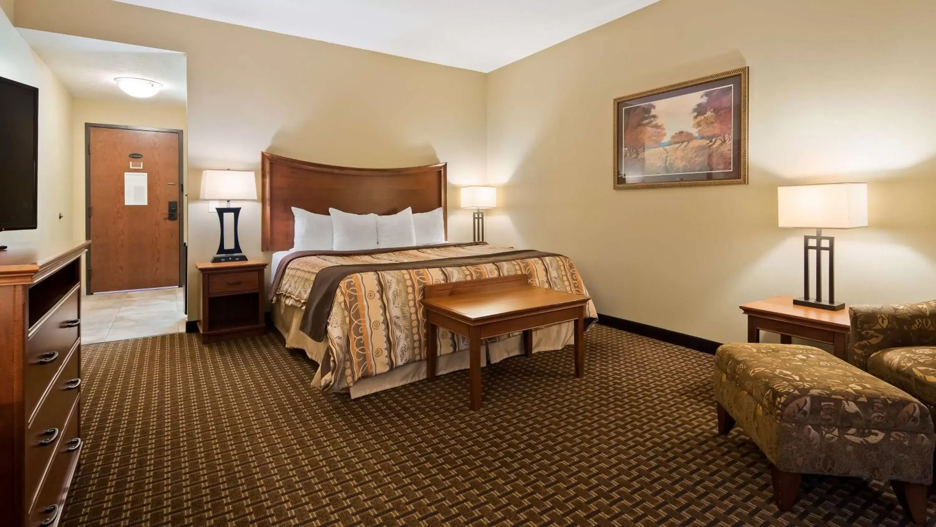 Photo of the whole room, Bed in Best Western Plus Grand Island Inn and Suites