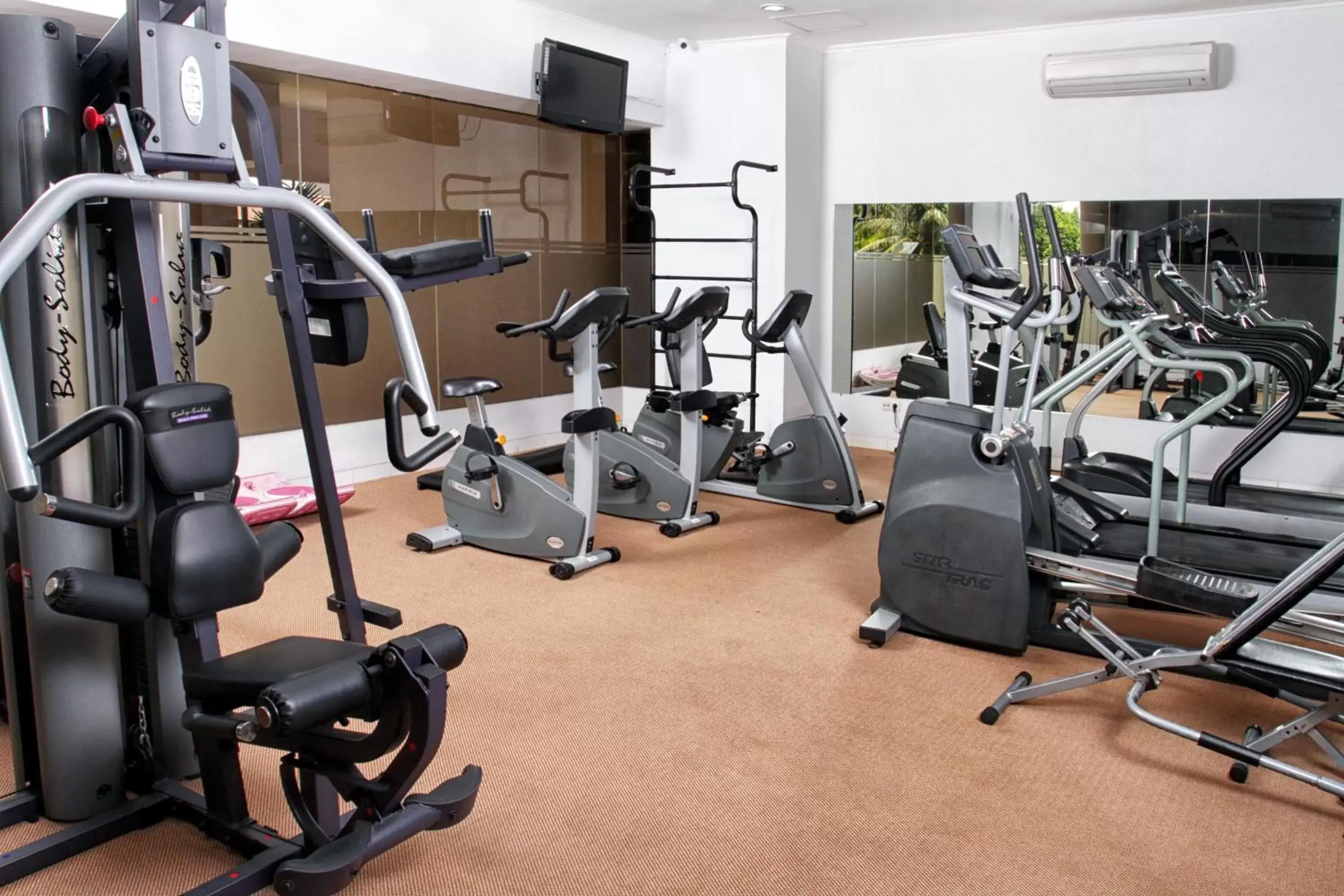 Fitness centre/facilities in Midtown Residence Simatupang Jakarta Fitness centre/facilities in Midtown Residence Simatupang Jakarta