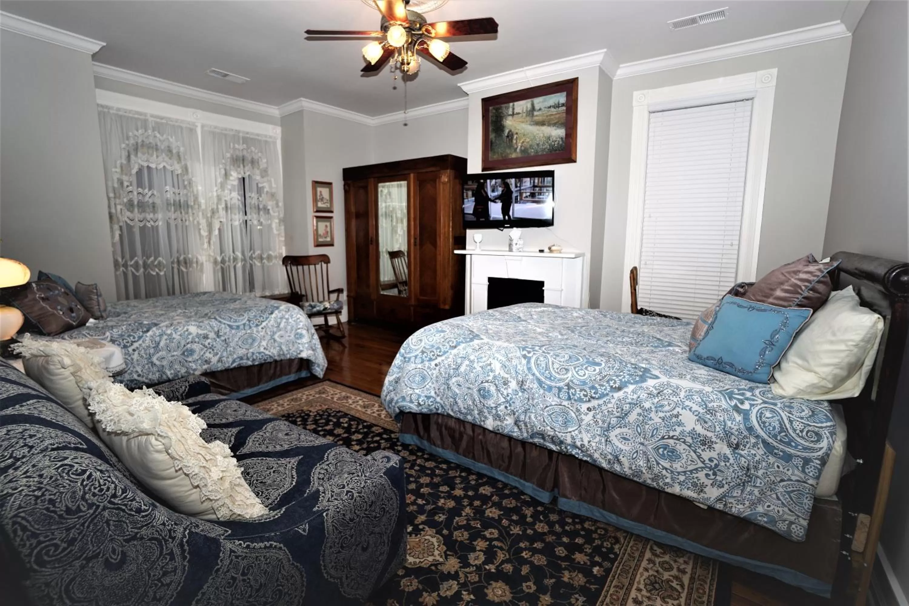 Photo of the whole room, Bed in Paducah 1895 Washington Hotel
