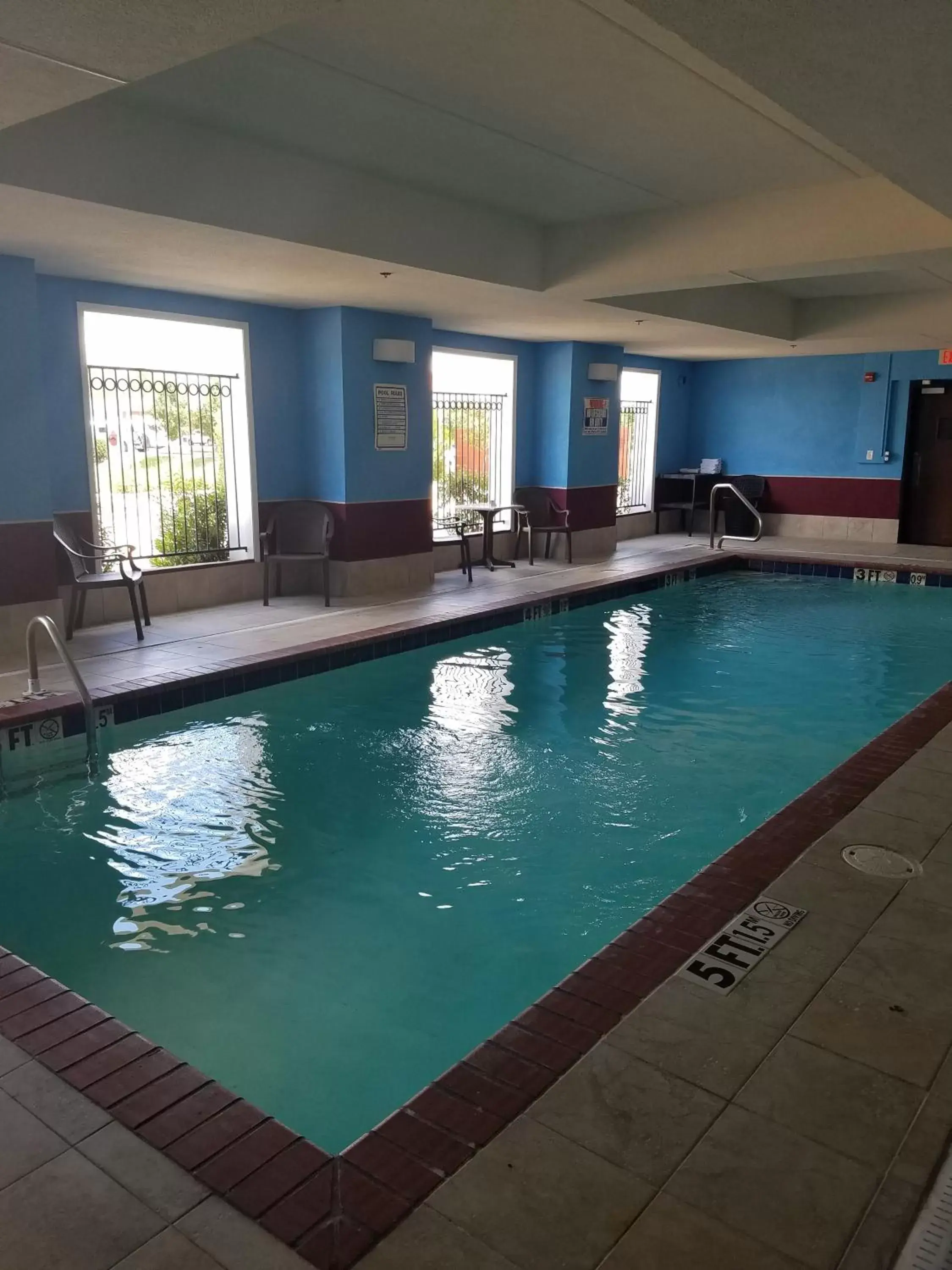 Swimming Pool in Best Western Plus Flowood Inn & Suites