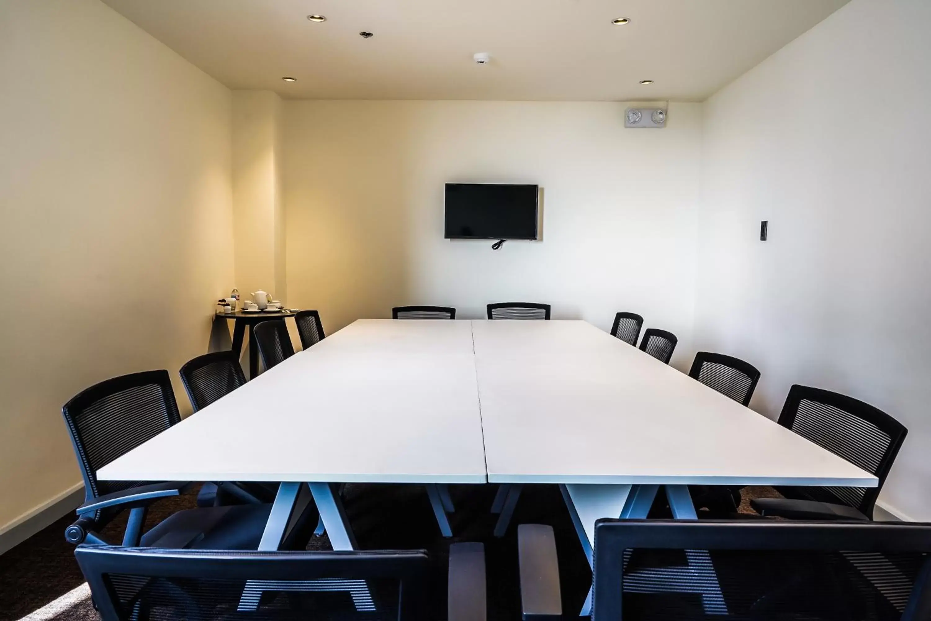 Meeting/conference room in Go Hotels Plus Naga