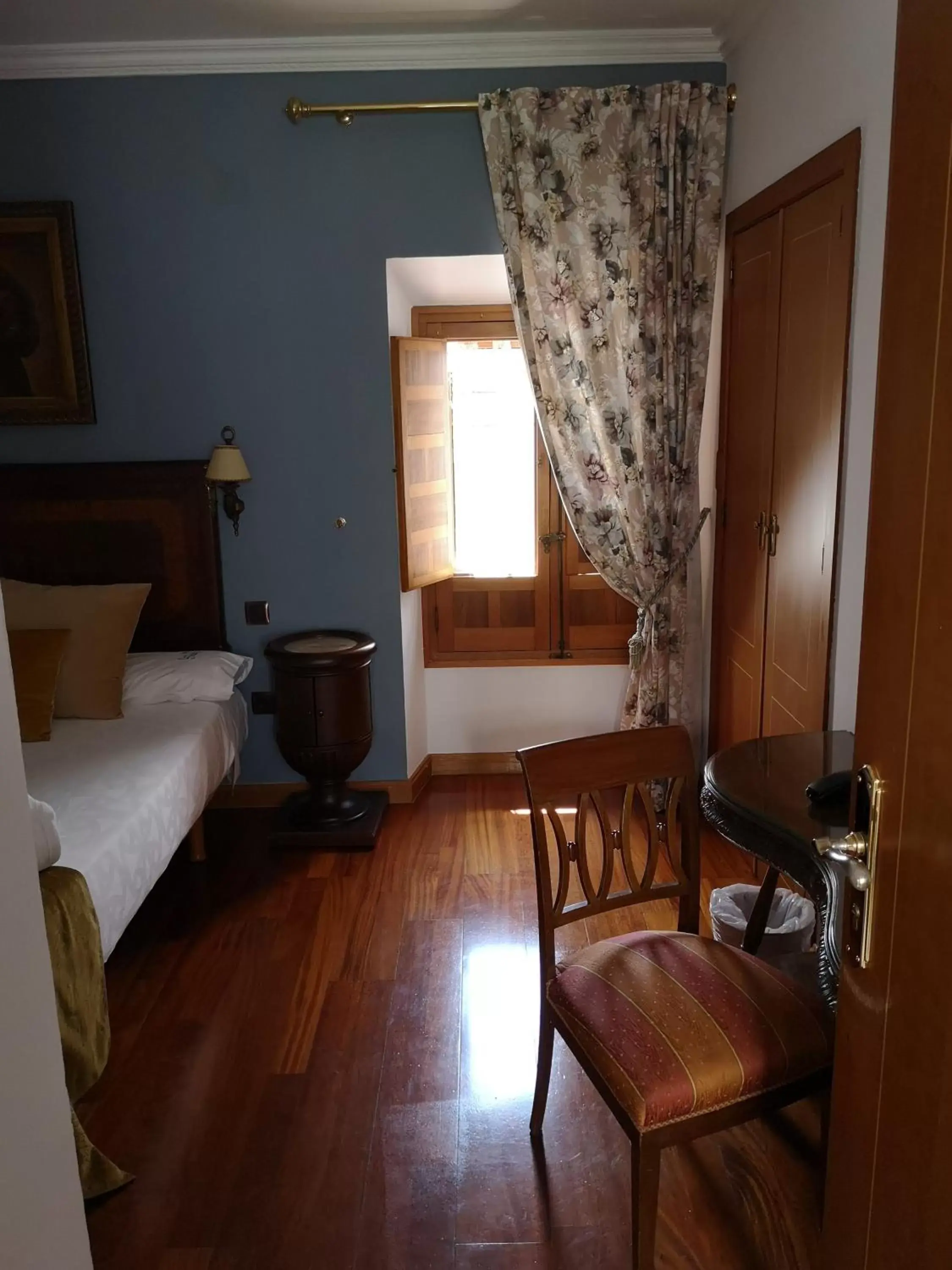 Photo of the whole room, Bed in La Llave de la Judería Hotel Boutique