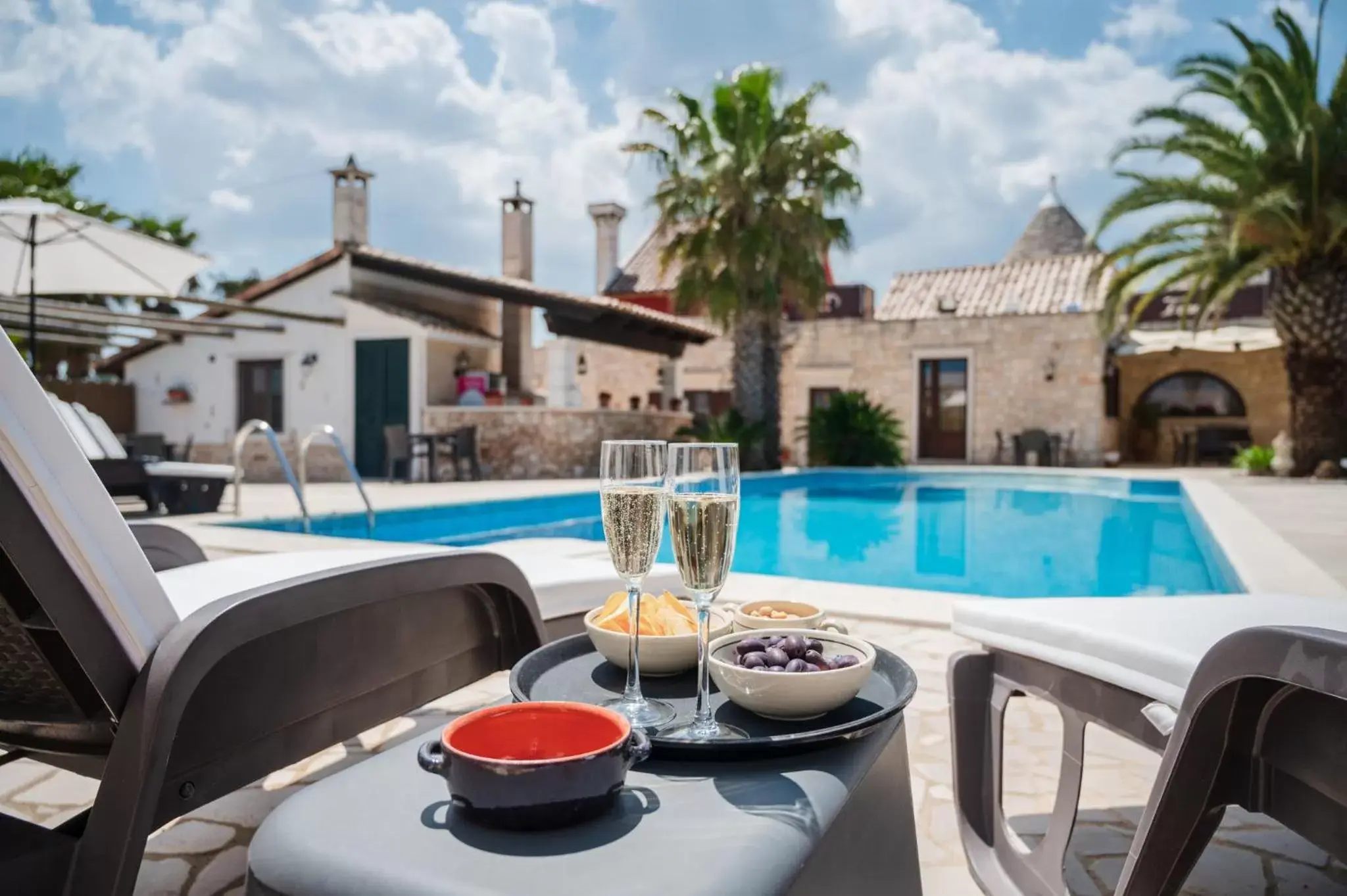 Swimming Pool in Trulli D'autore