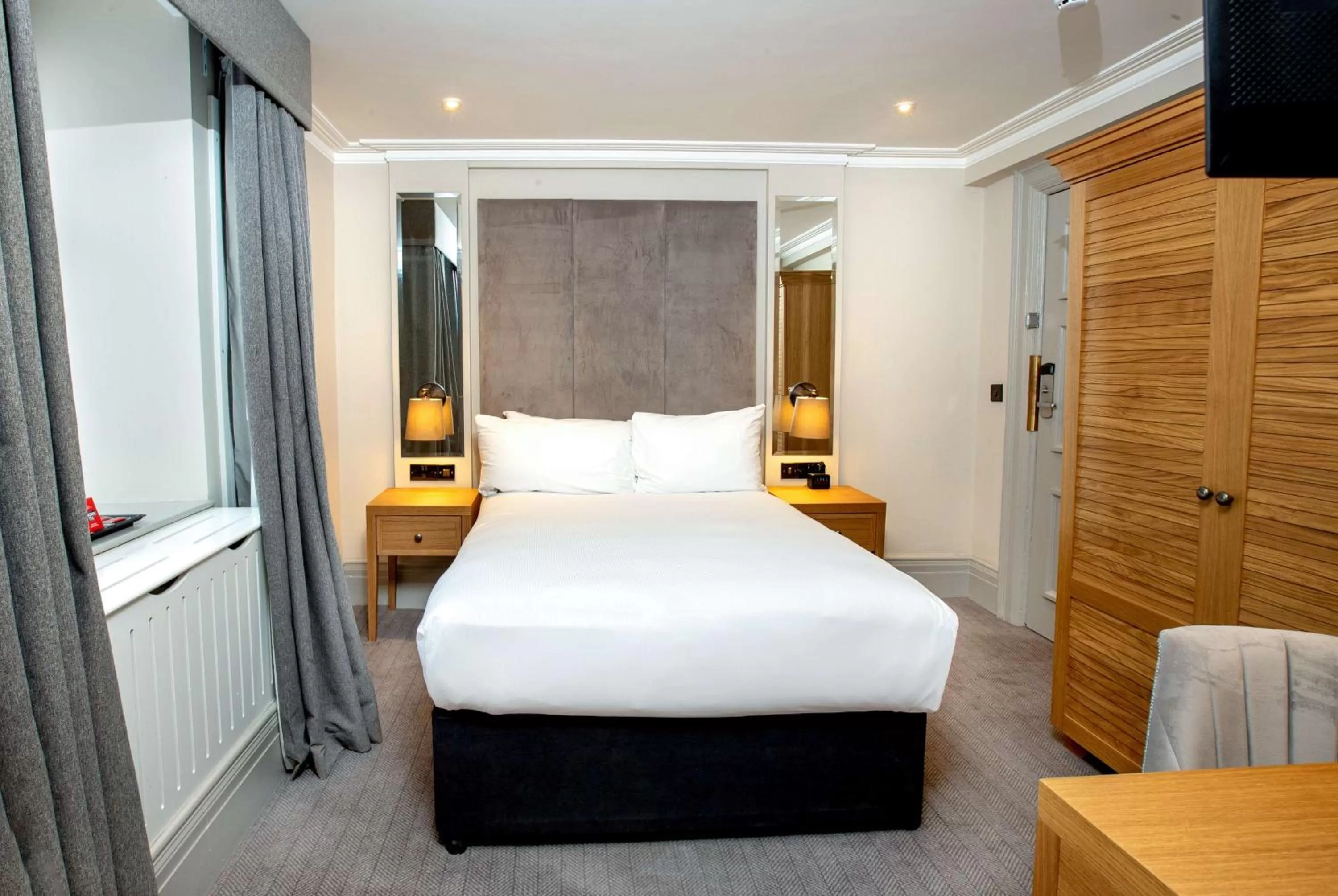 Bed in DoubleTree by Hilton Harrogate Majestic Hotel & Spa