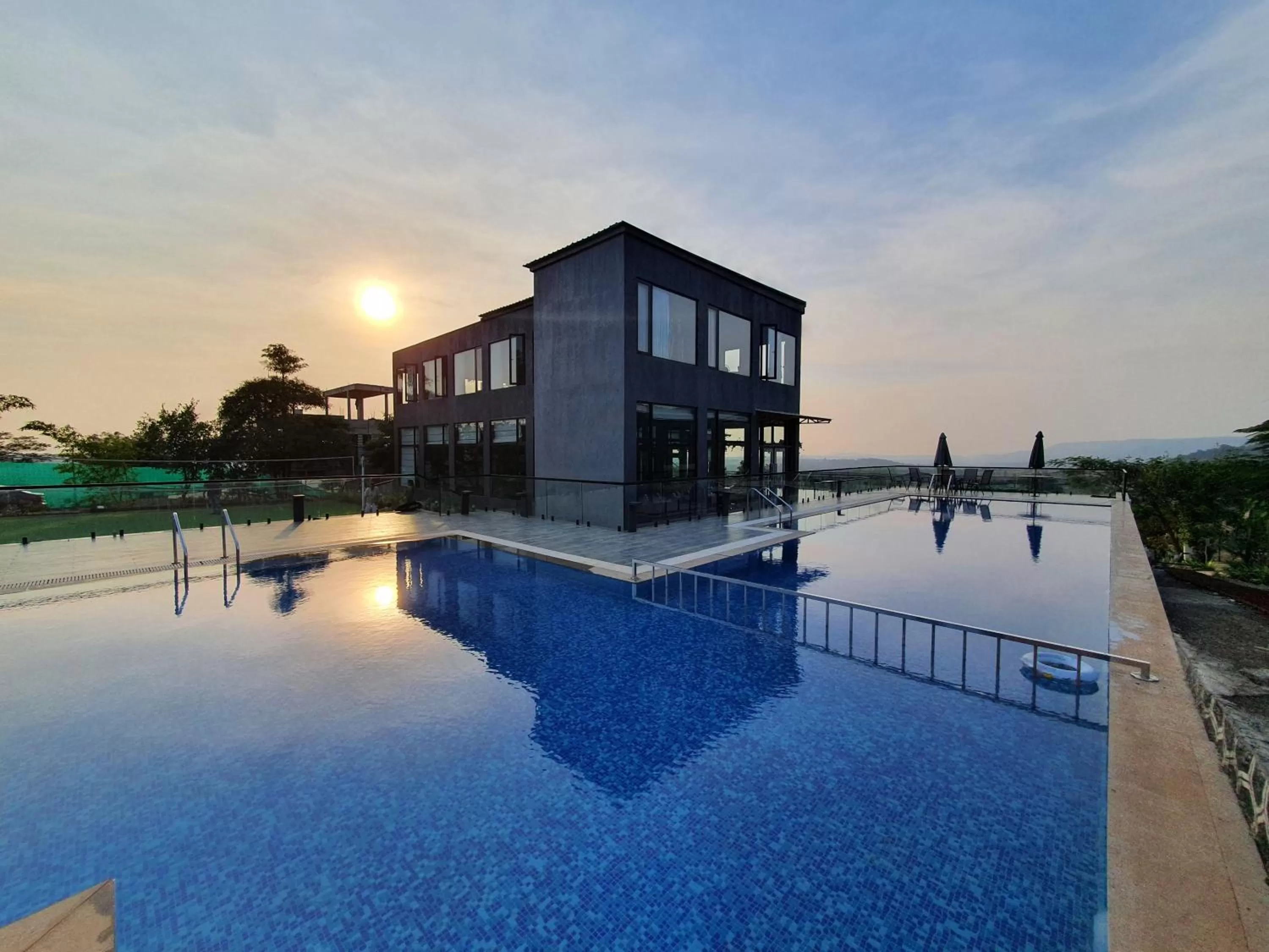 Pool view, Swimming Pool in Paraiso Resort & Club