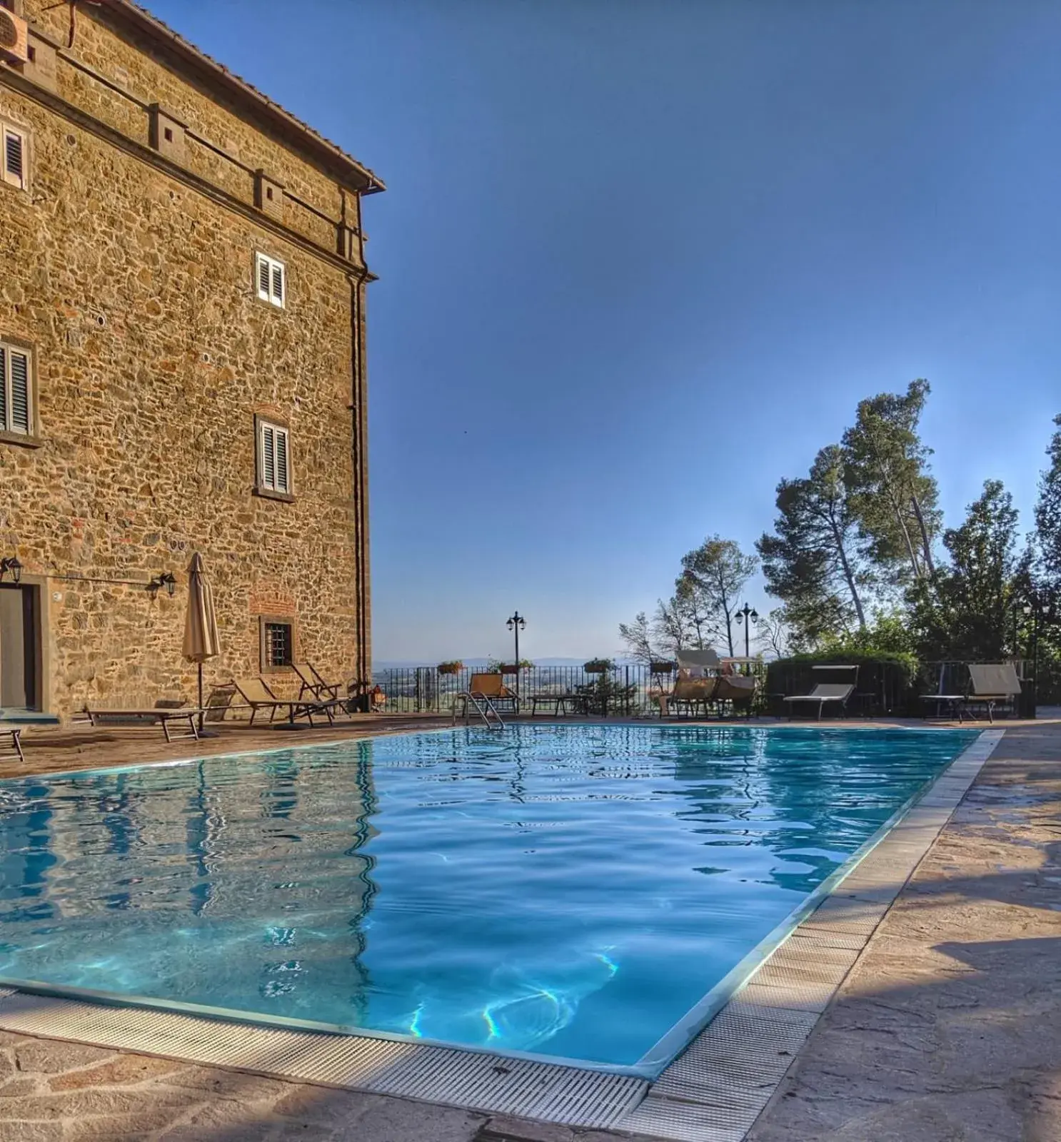 Property building, Swimming Pool in Villa Schiatti